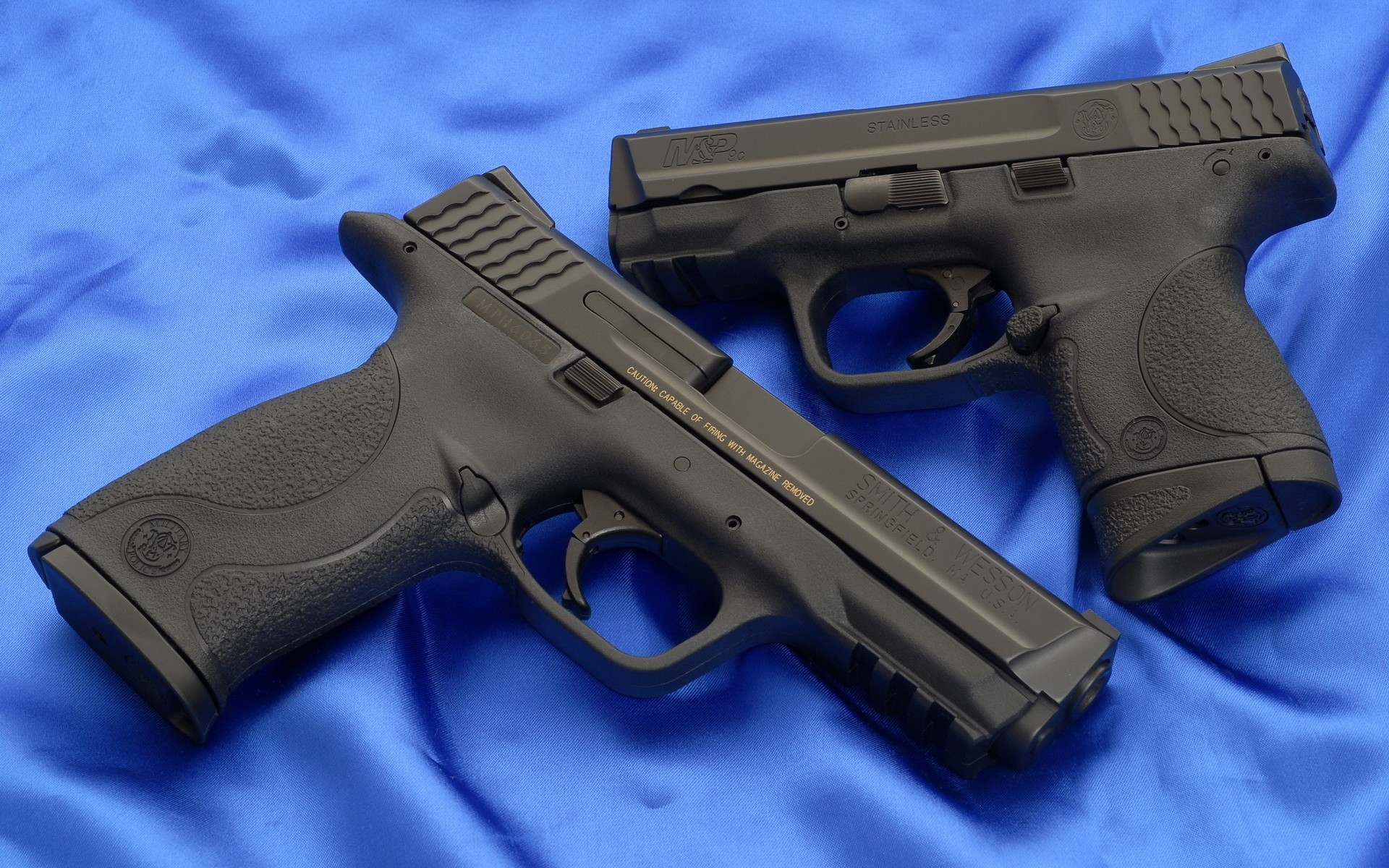 1920x1200 Smith & Wesson M&P9c, blue, close-up, gun, military, police