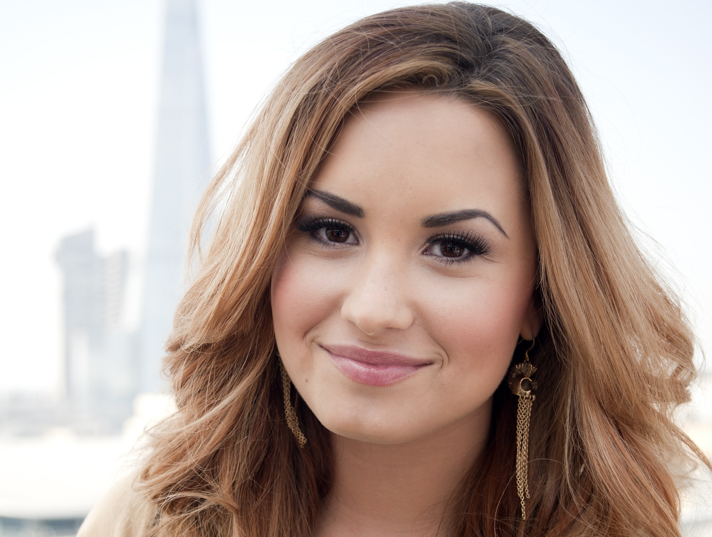 2832x2137 Music - Demi Lovato American Actress Singer Wallpaper