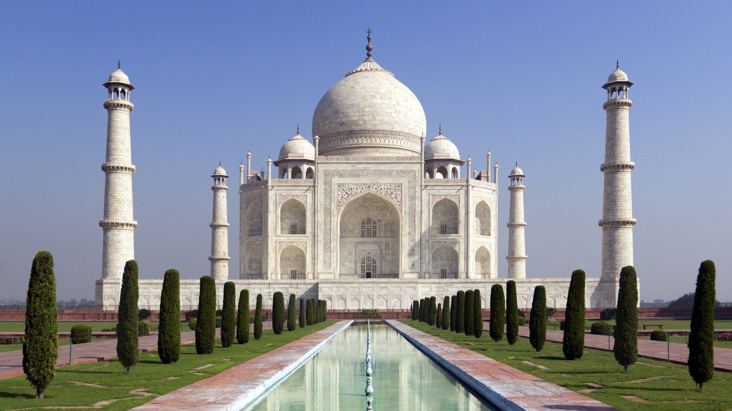 2560x1440 World / Taj Mahal Wallpaper