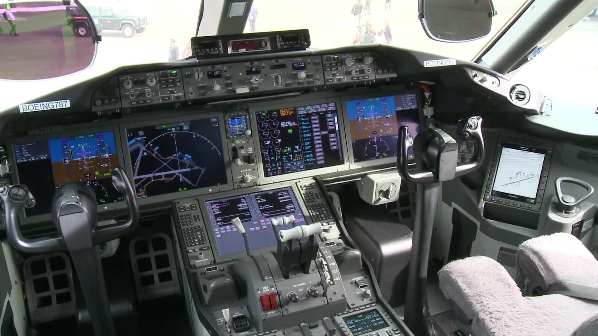1920x1080 Boeing 787 Cockpit Stock Video 12281817 | HD Stock Footage