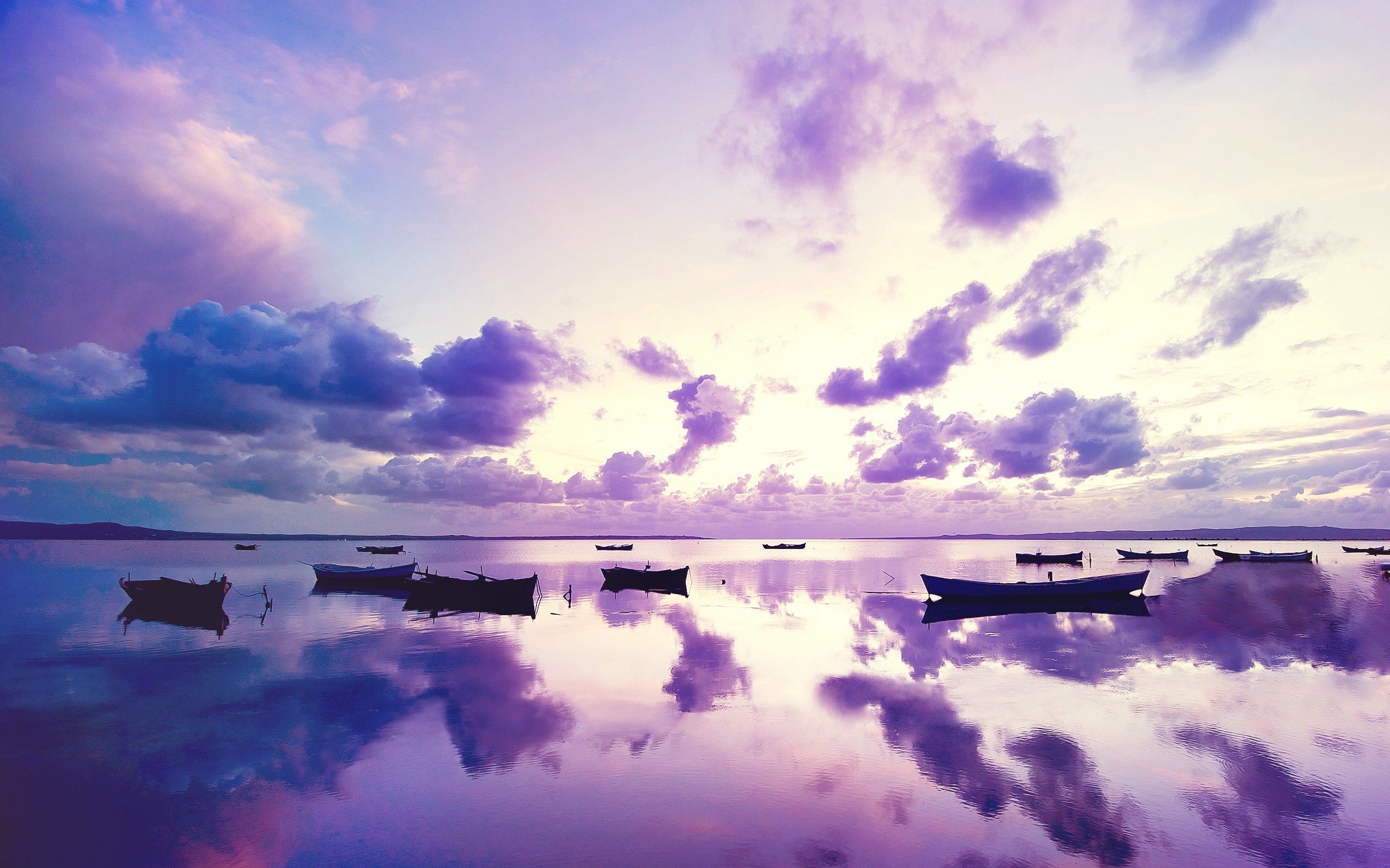 2560x1600 Purple Sky Over Water Reflection Wallpaper