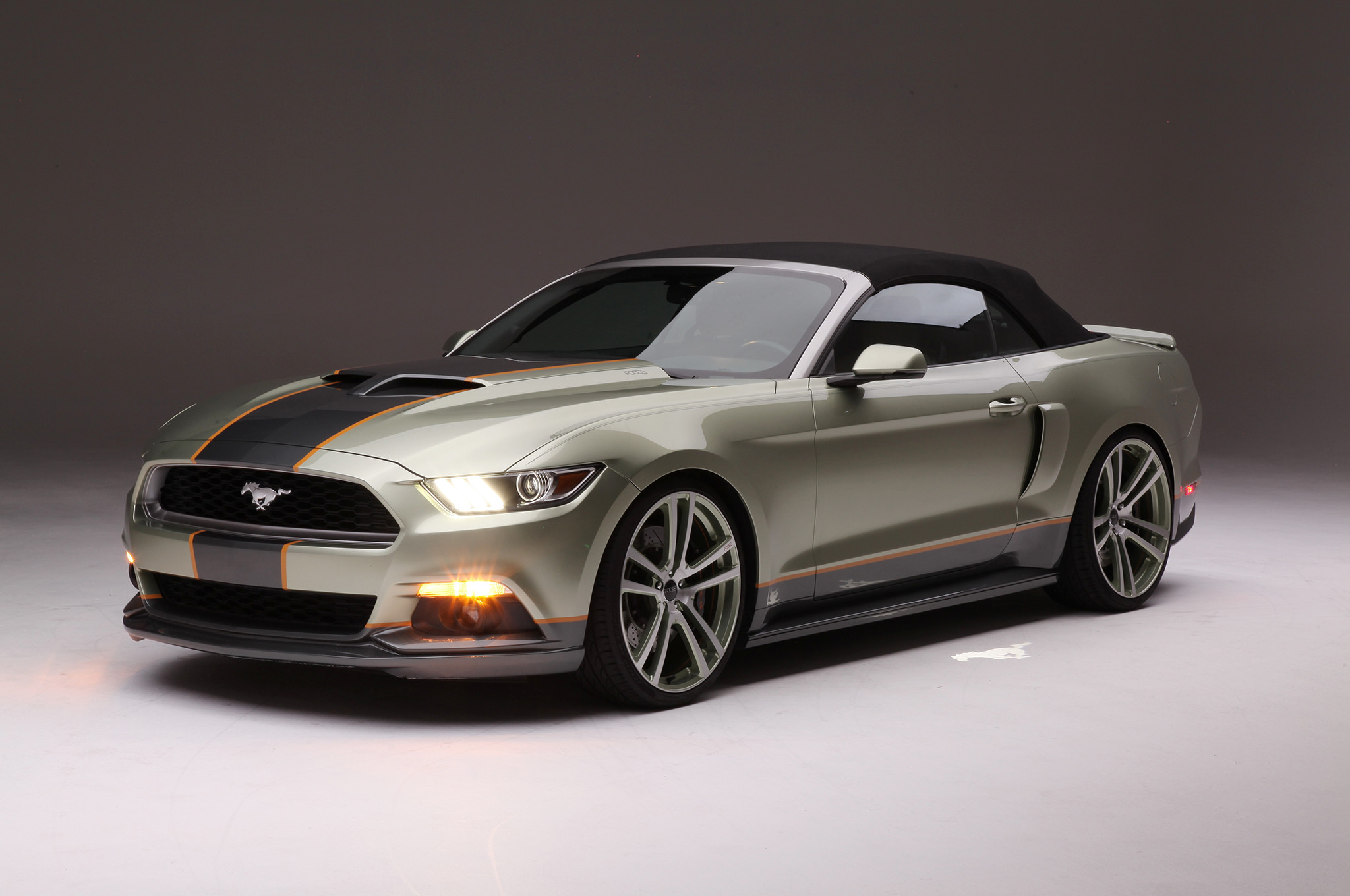 2048x1360 Chip Foose's Personal Ride Is the Very First Production 2015 Mustang S550  Convertible & It Doesn't Disappoint Photo Gallery