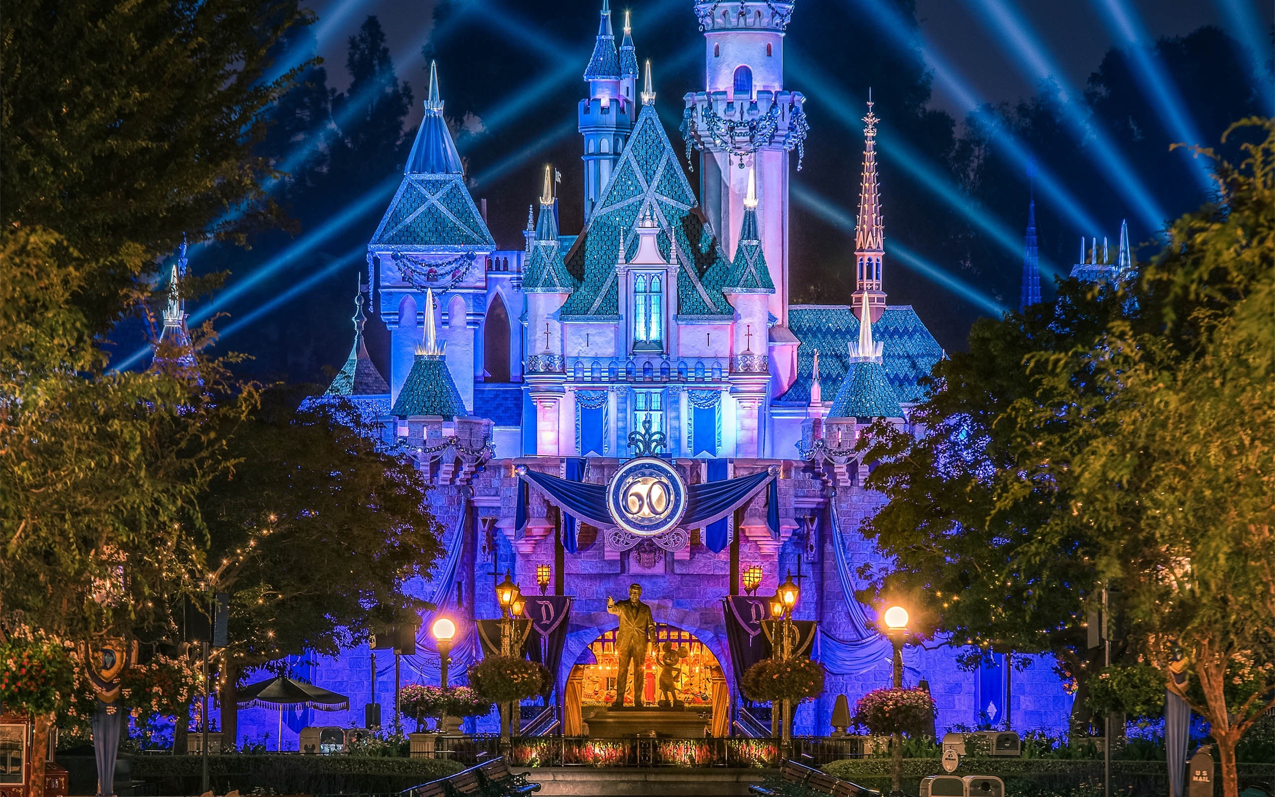 2560x1600 Disneyland 60th Anniversary Castle
