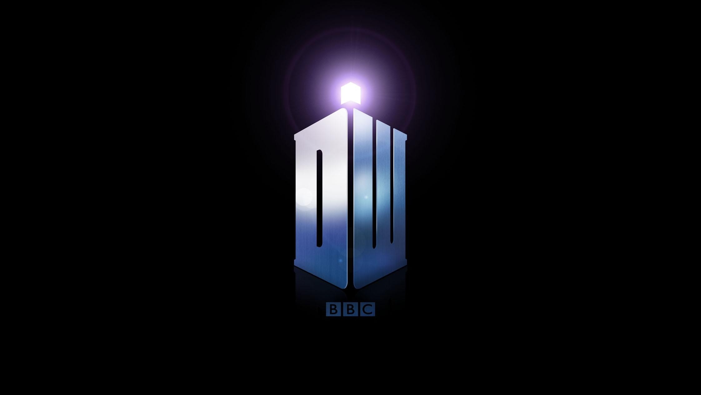 2244x1264 More recently, there's the DW logo ...
