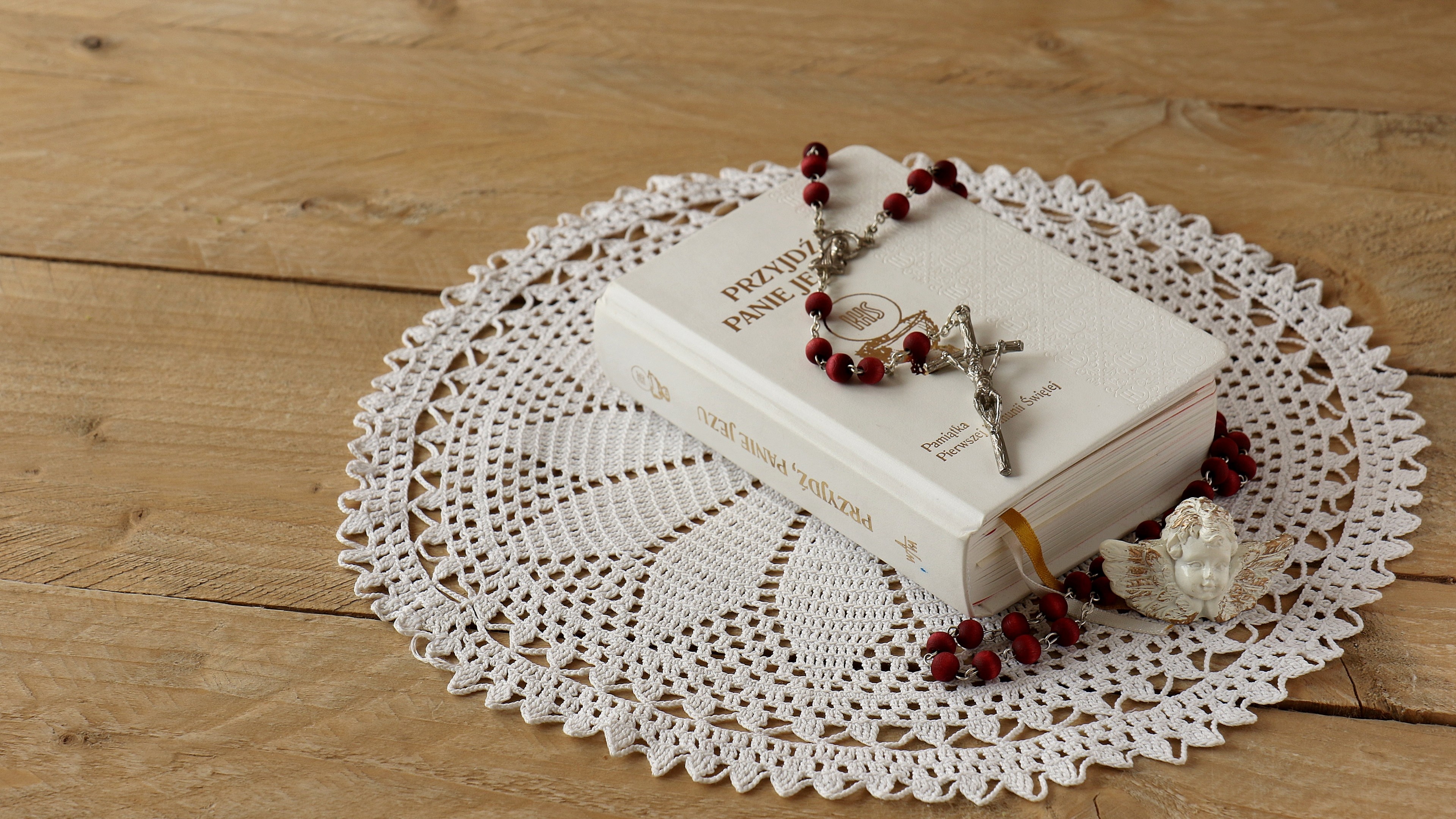 3840x2160  Wallpaper rosary, booklet, prayer, cross, angel, serviette