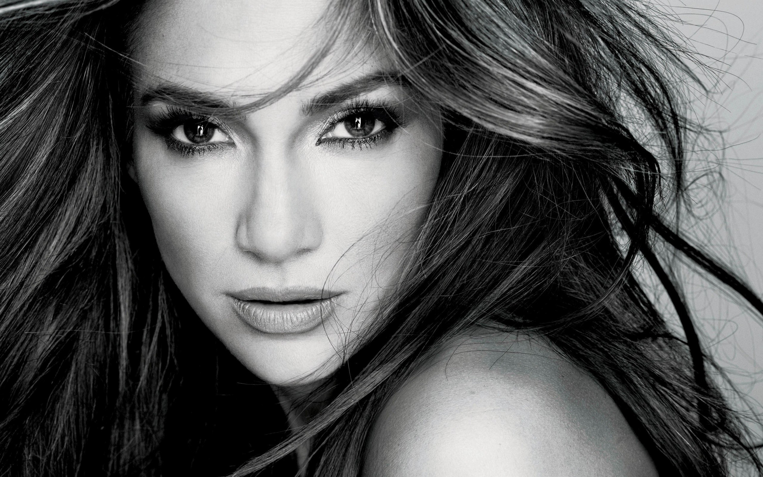 2560x1600 Earrings Face Jennifer Lopez Model Â· HD Wallpaper | Background Image  ID:423939