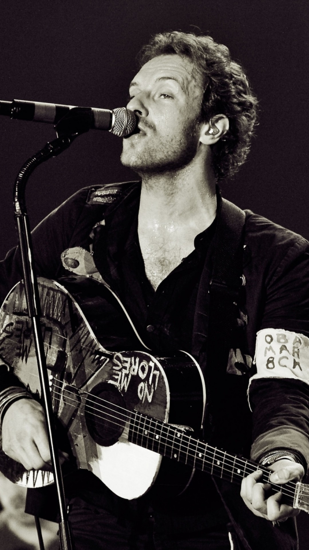 1080x1920 Preview wallpaper coldplay, singing, microphone, guitar, solo 