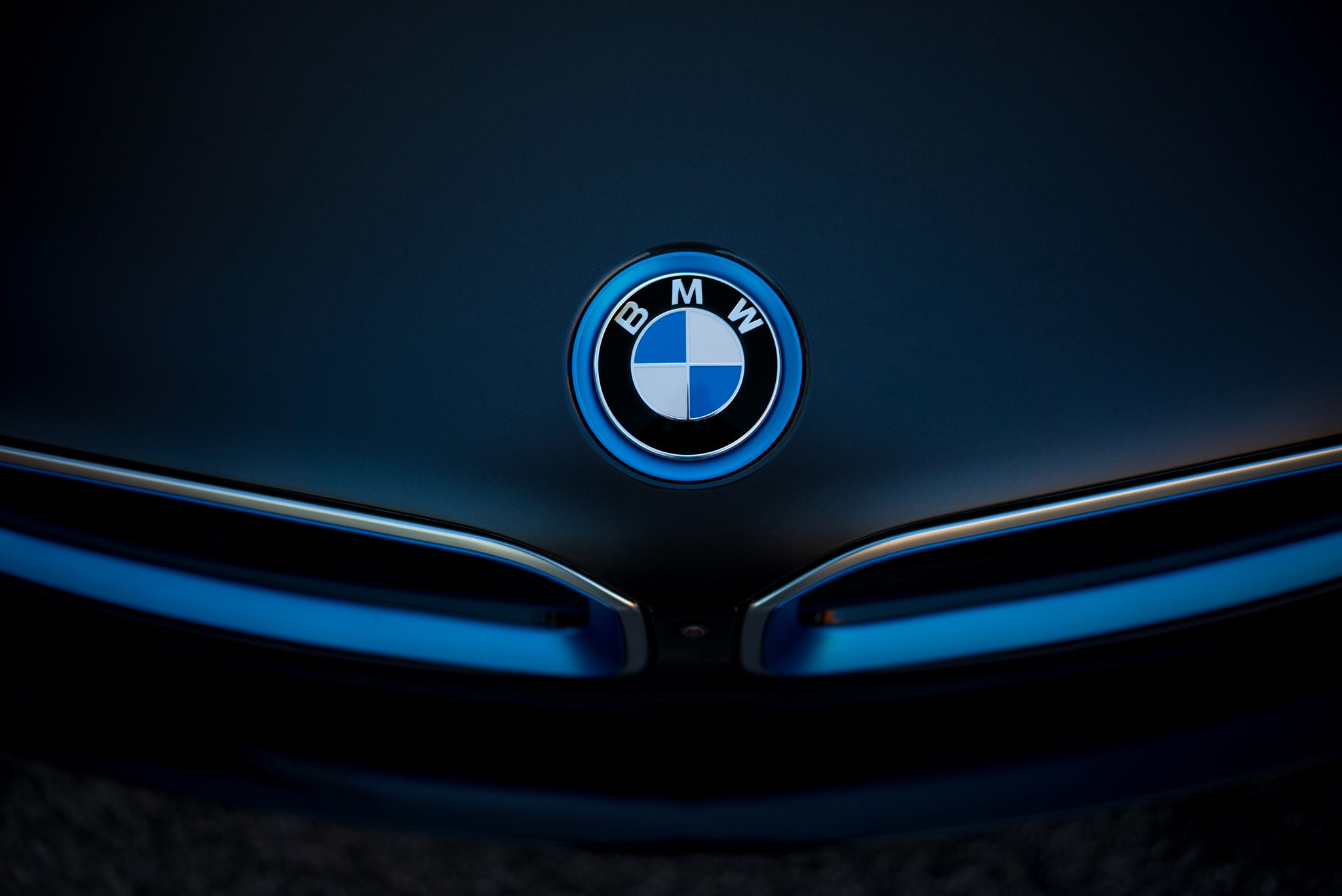 2048x1367 ... BMW Logo Wallpaper ...