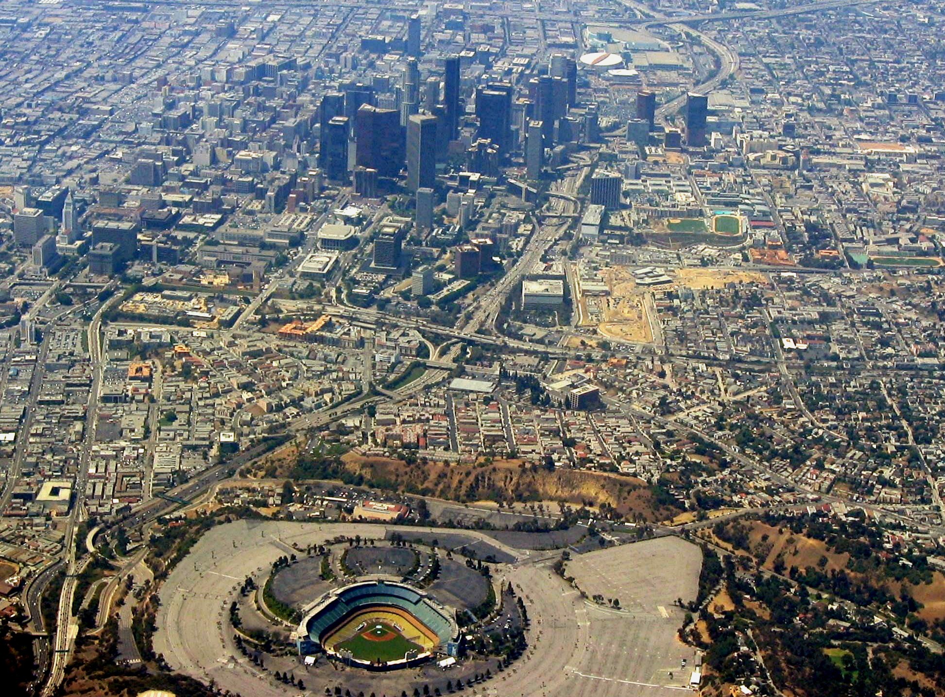 1945x1435 File:Dodger Stadium-Downtown L.A.jpg - Wikipedia