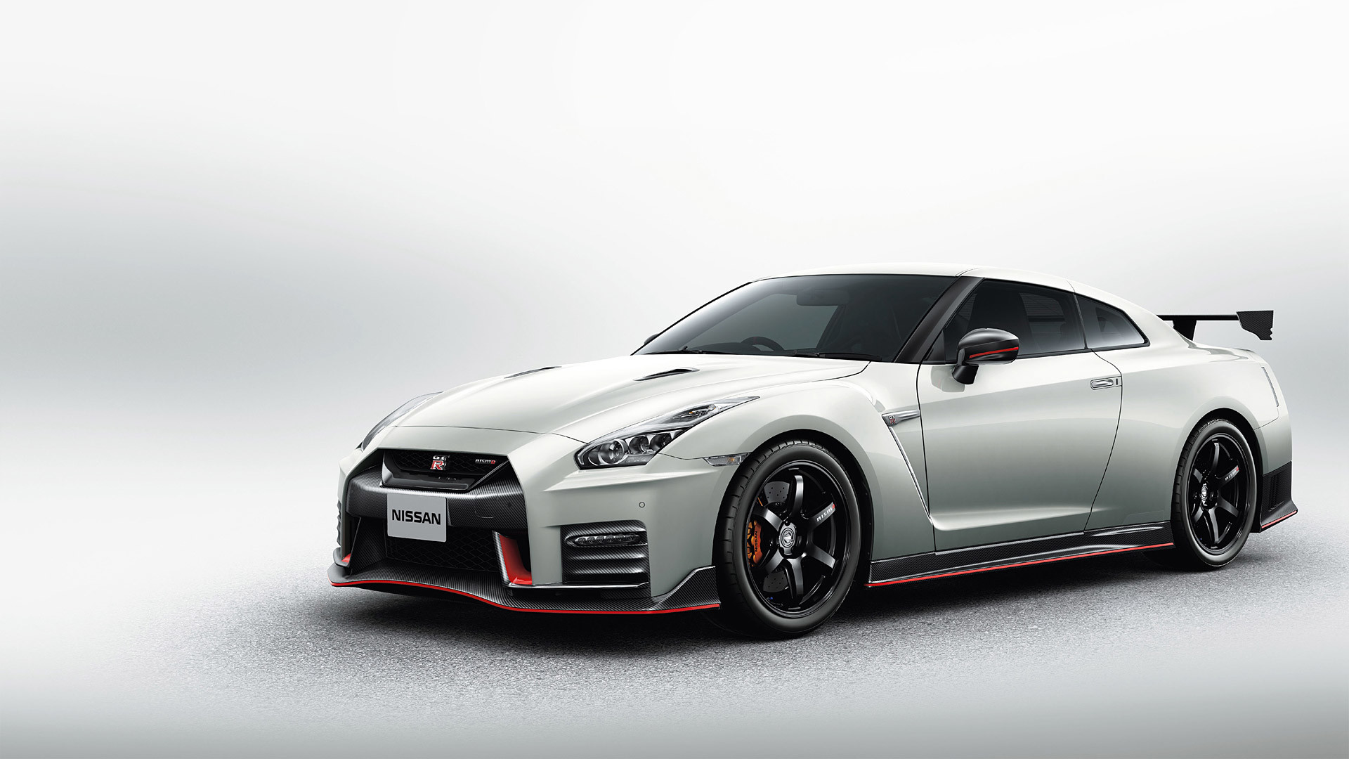 1920x1080 2017 Nissan GT-R Nismo picture