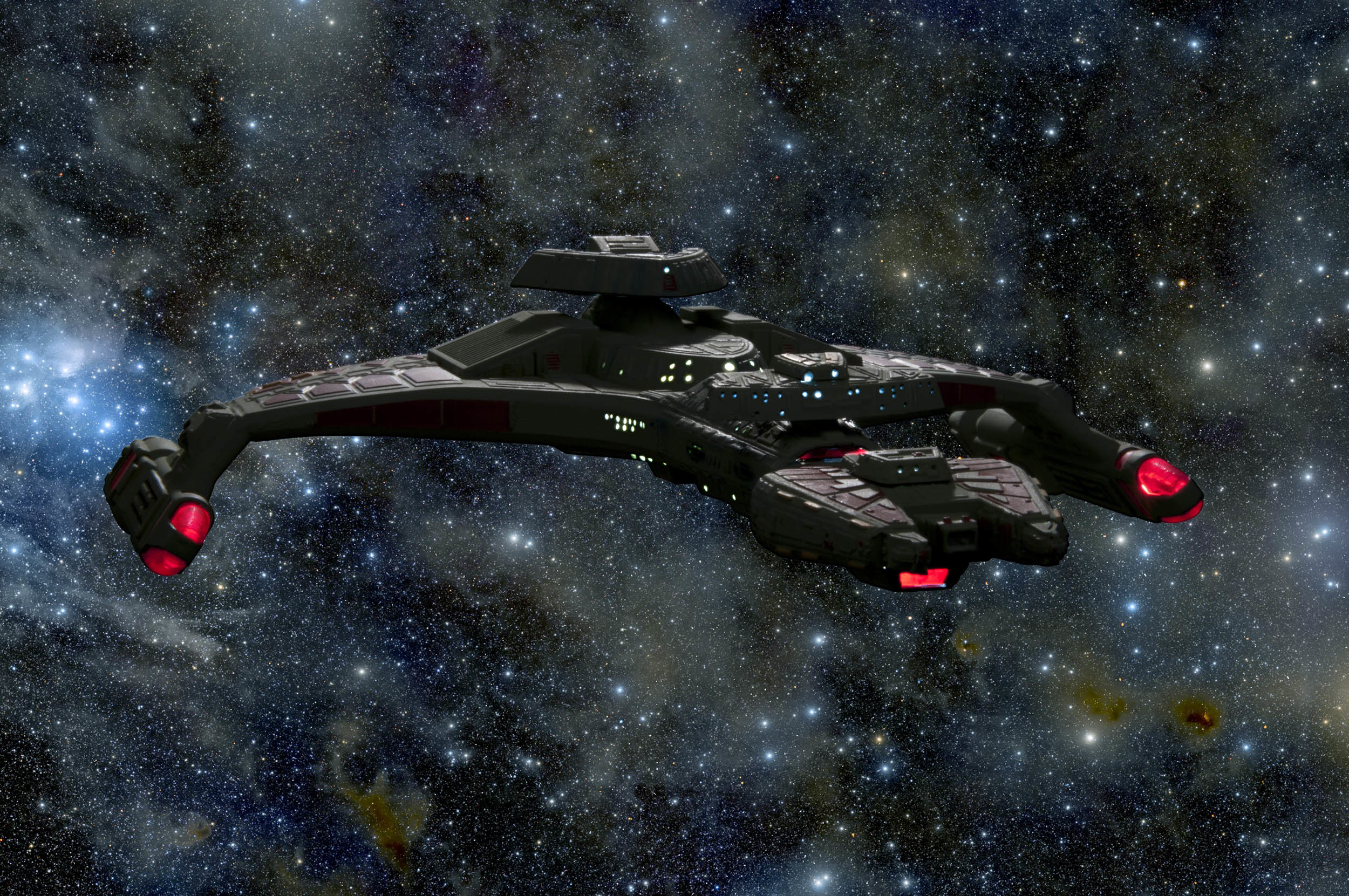 2500x1661 ... Klingon Vorcha class cruiser in deep space by Robby-Robert