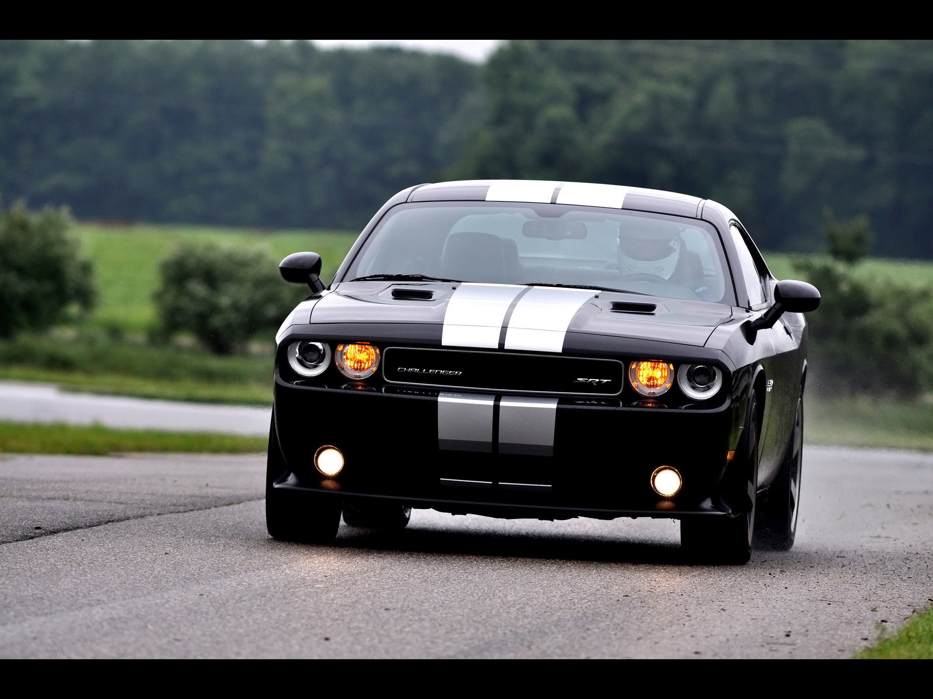 1920x1440 Dodge Challenger SRT8 392 Front Angle Speed wallpapers and stock photos