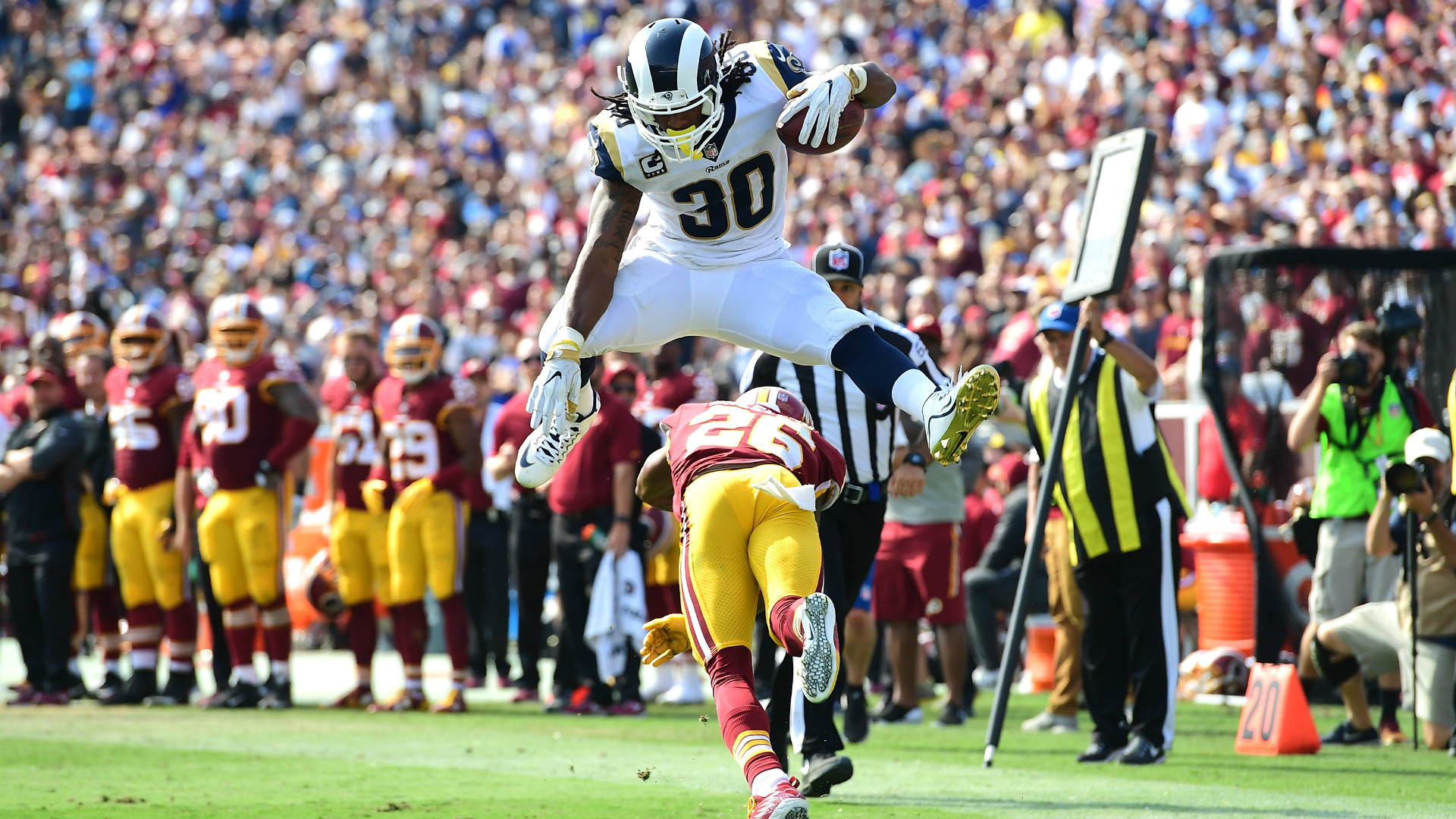 1920x1080 Todd Gurley made an incredible leap over a defender on route to grabbing a  touchdown for the Rams