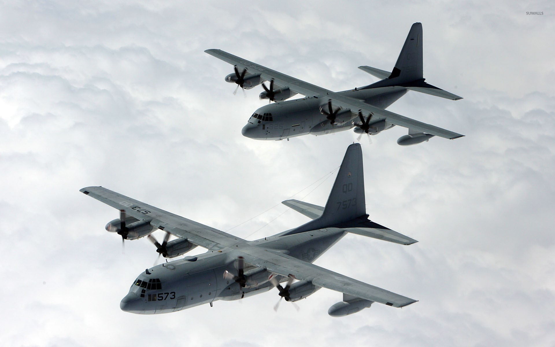 1920x1200 Lockheed C-130 Hercules on top of the fuzzy clouds wallpaper