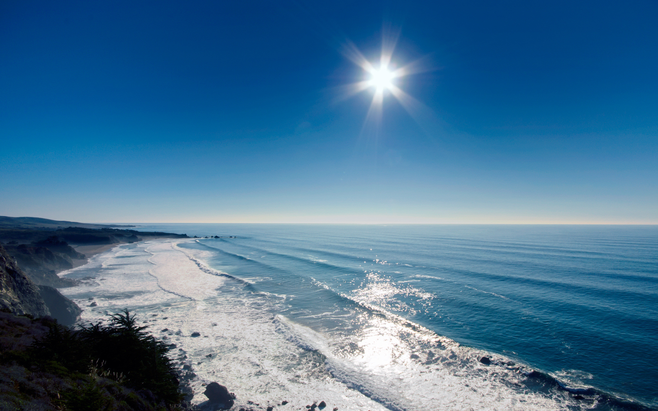 2560x1600 Sunshine Beach Background