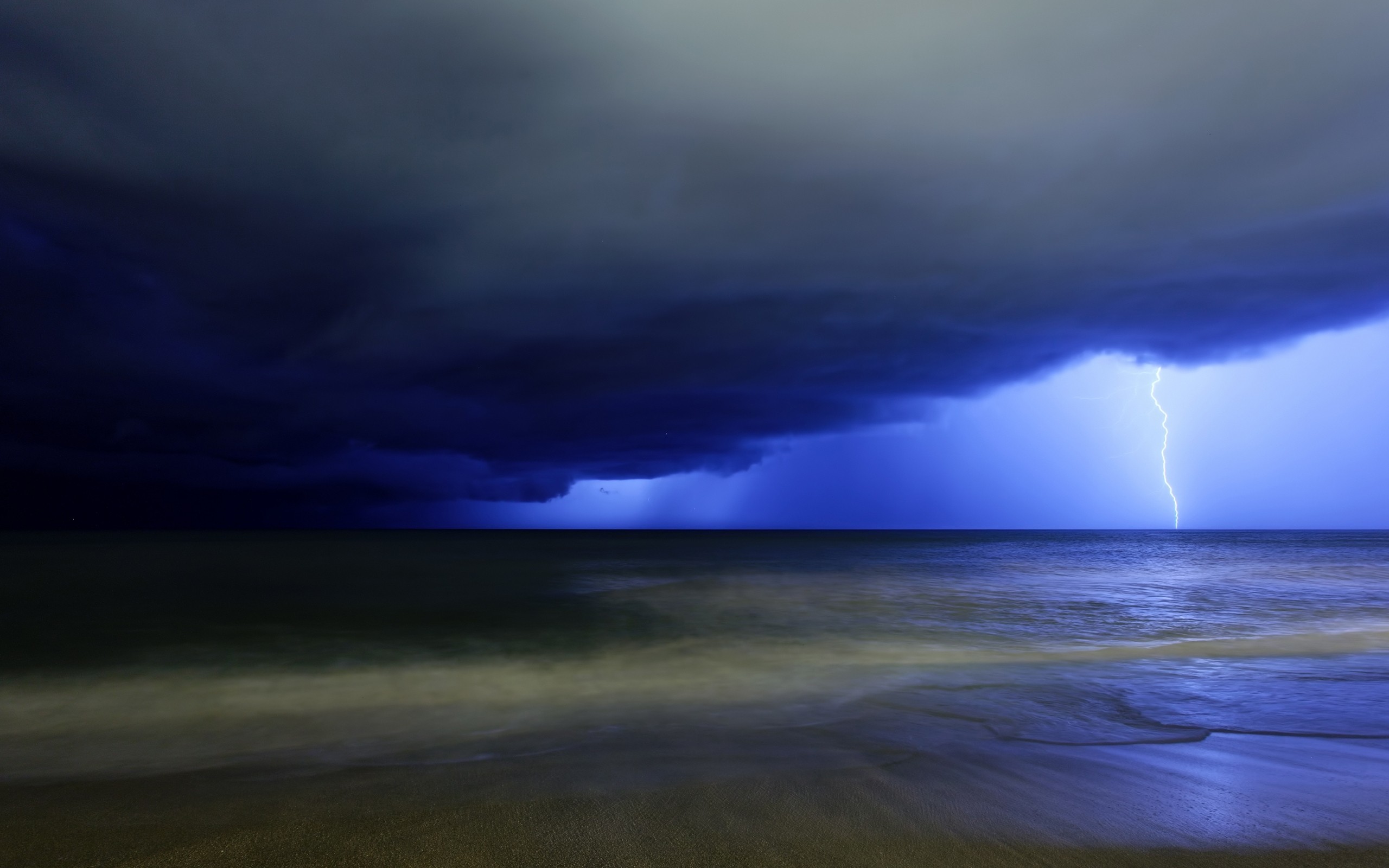 2560x1600 Nature night sky lightning sea ocean storm rain wallpaper .