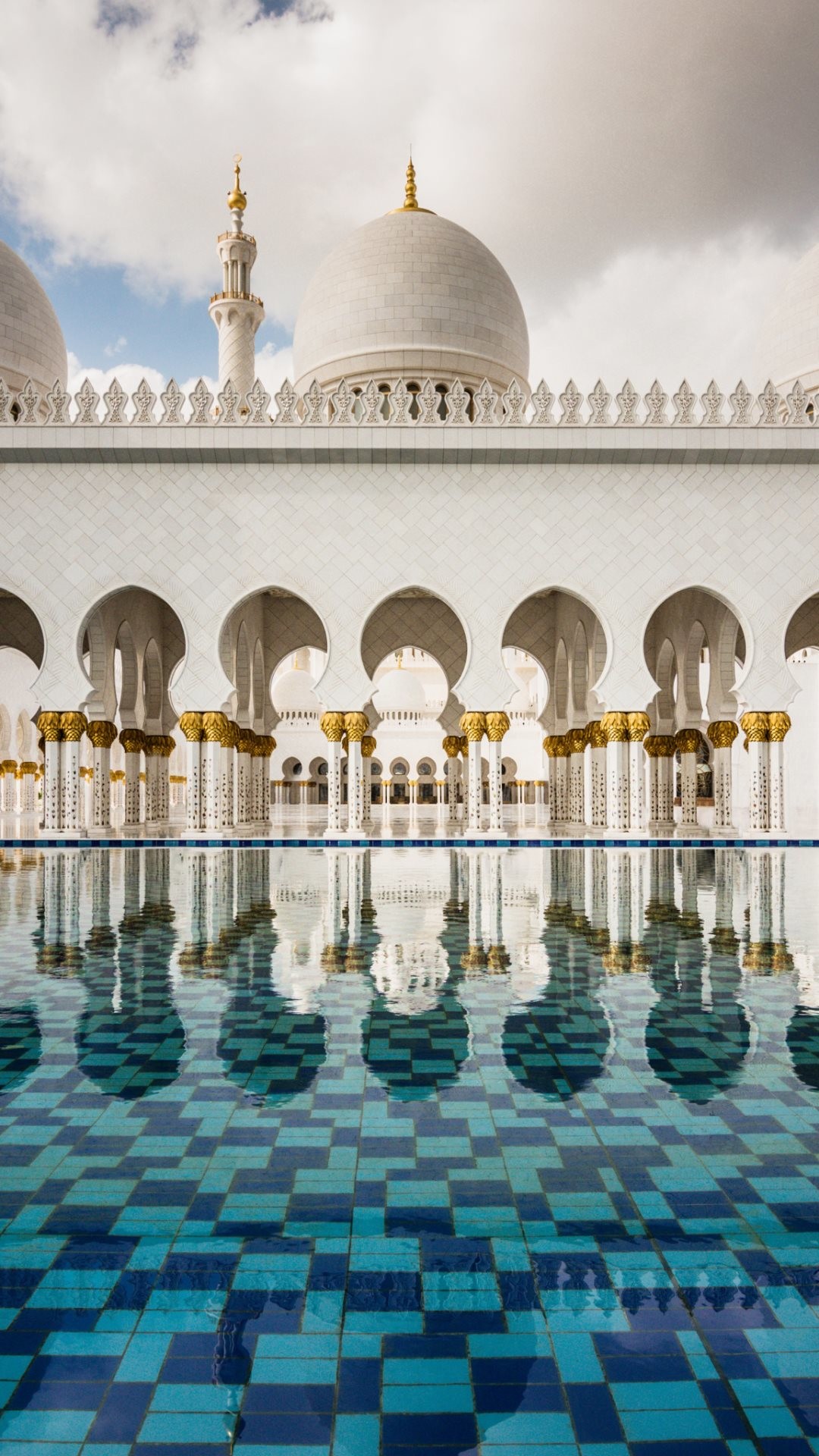 1080x1920 4K HD Wallpaper: Sheikh Zayed Mosque in Abu Dhabi