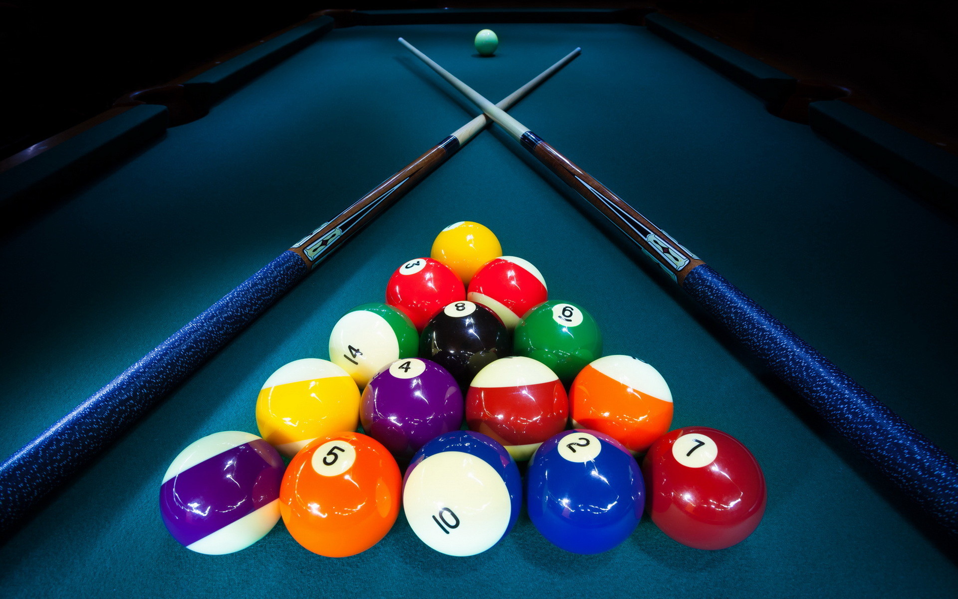 1920x1200 Pool table, cues, billiard balls: