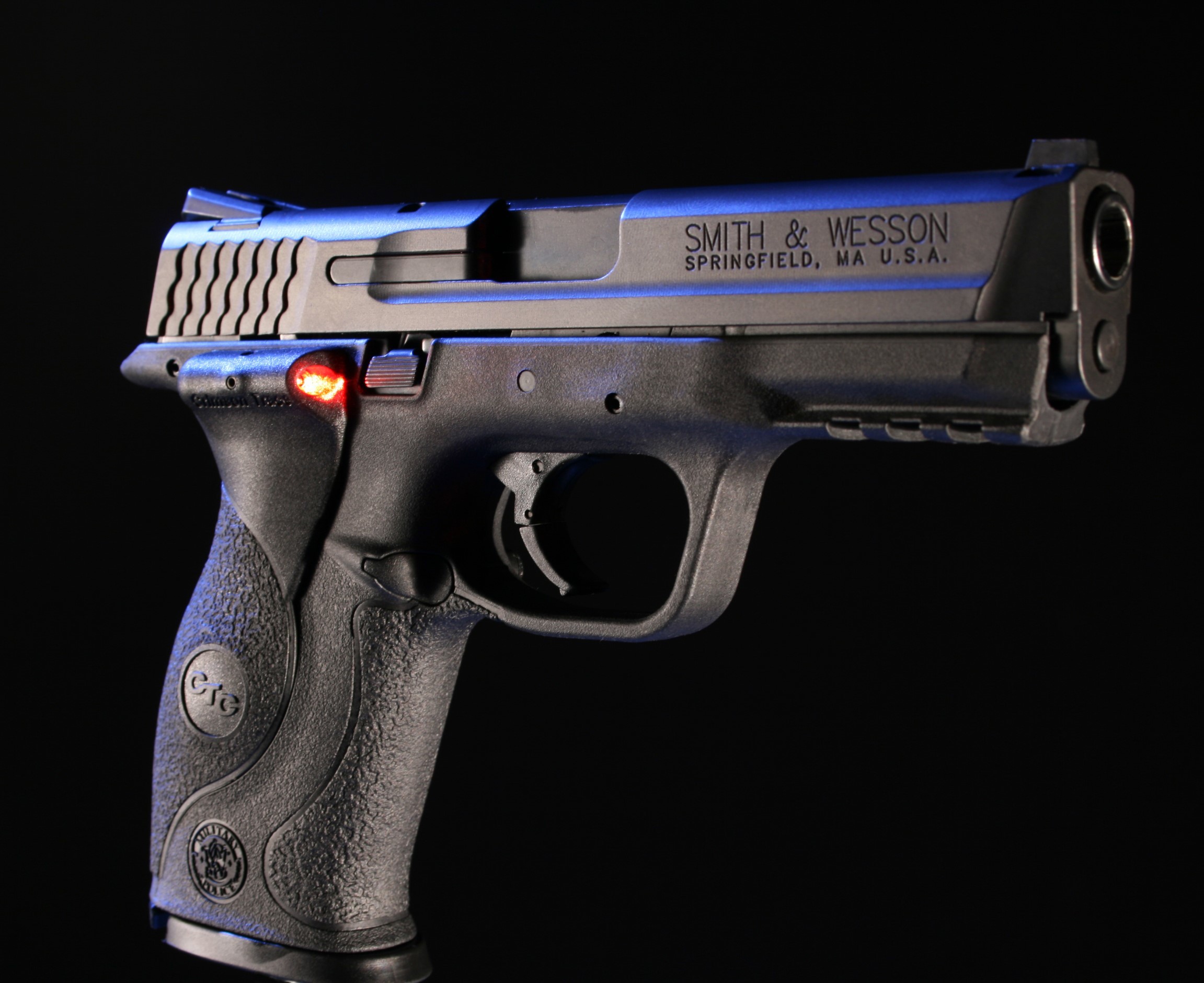 2303x1880 Smith And Wesson M&p 9Mm wallpaper 102597