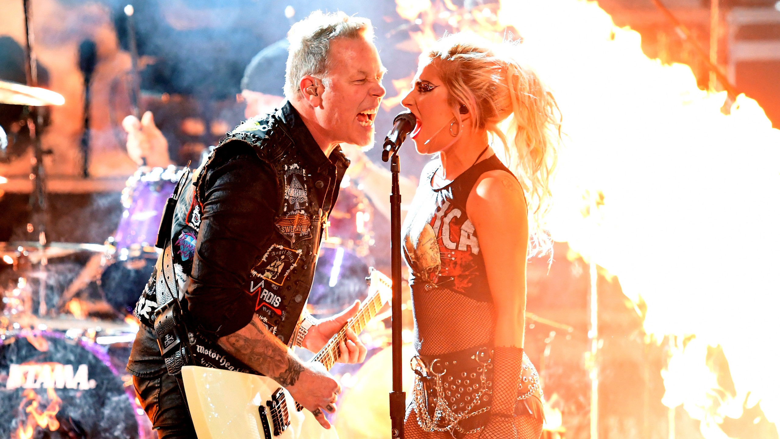2560x1440 James Hetfield Rules Out Any Further Collabs Between Metallica & Lady Gaga  - Music Feeds