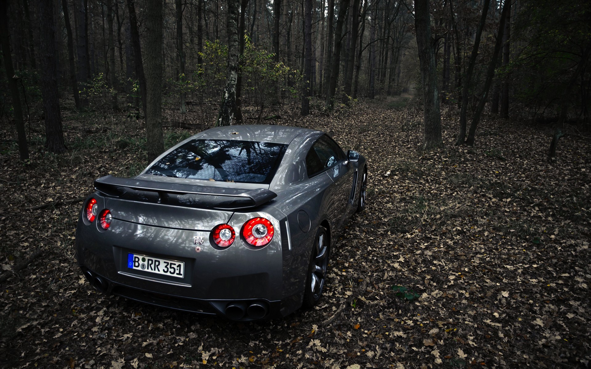 1920x1200 30 Awesome Nissan GTR Wallpapers