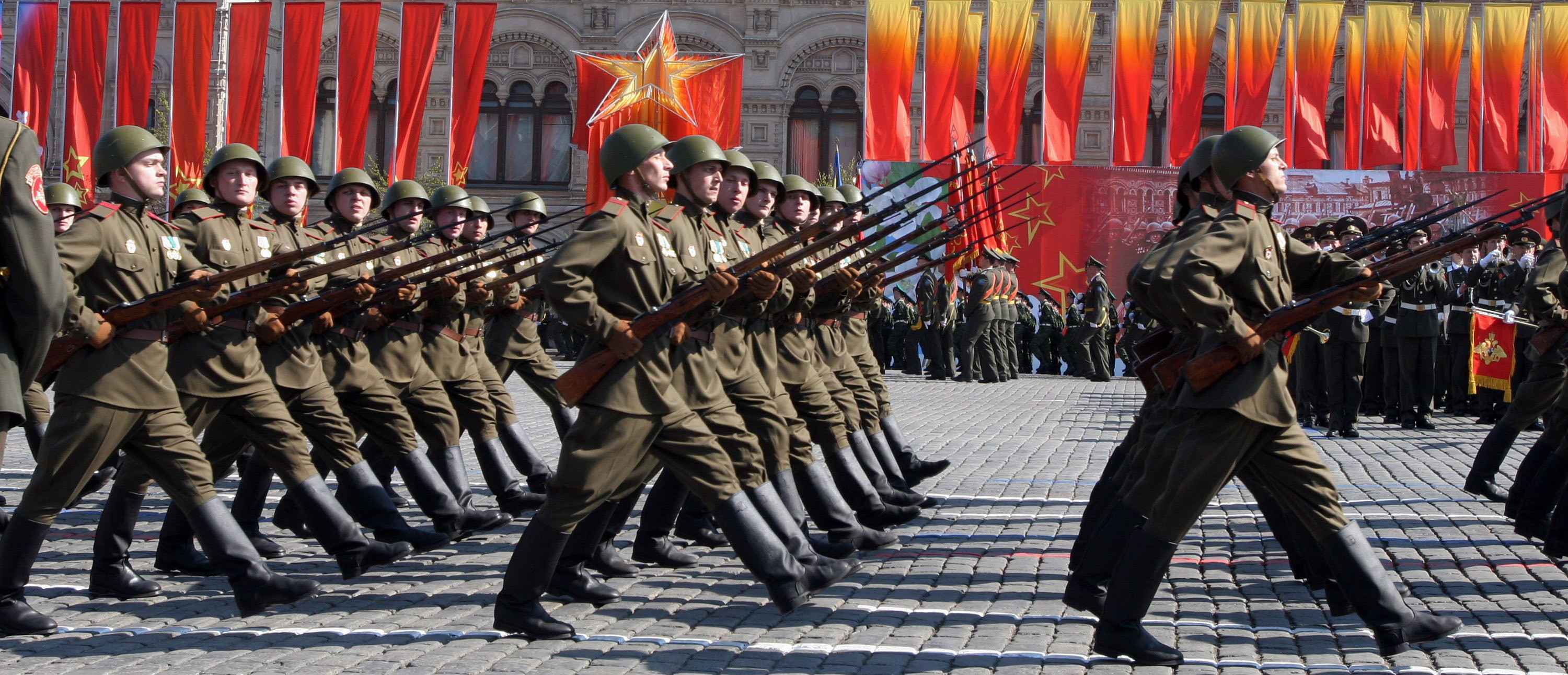 3000x1292 Add media Report RSS Red Army (view original)