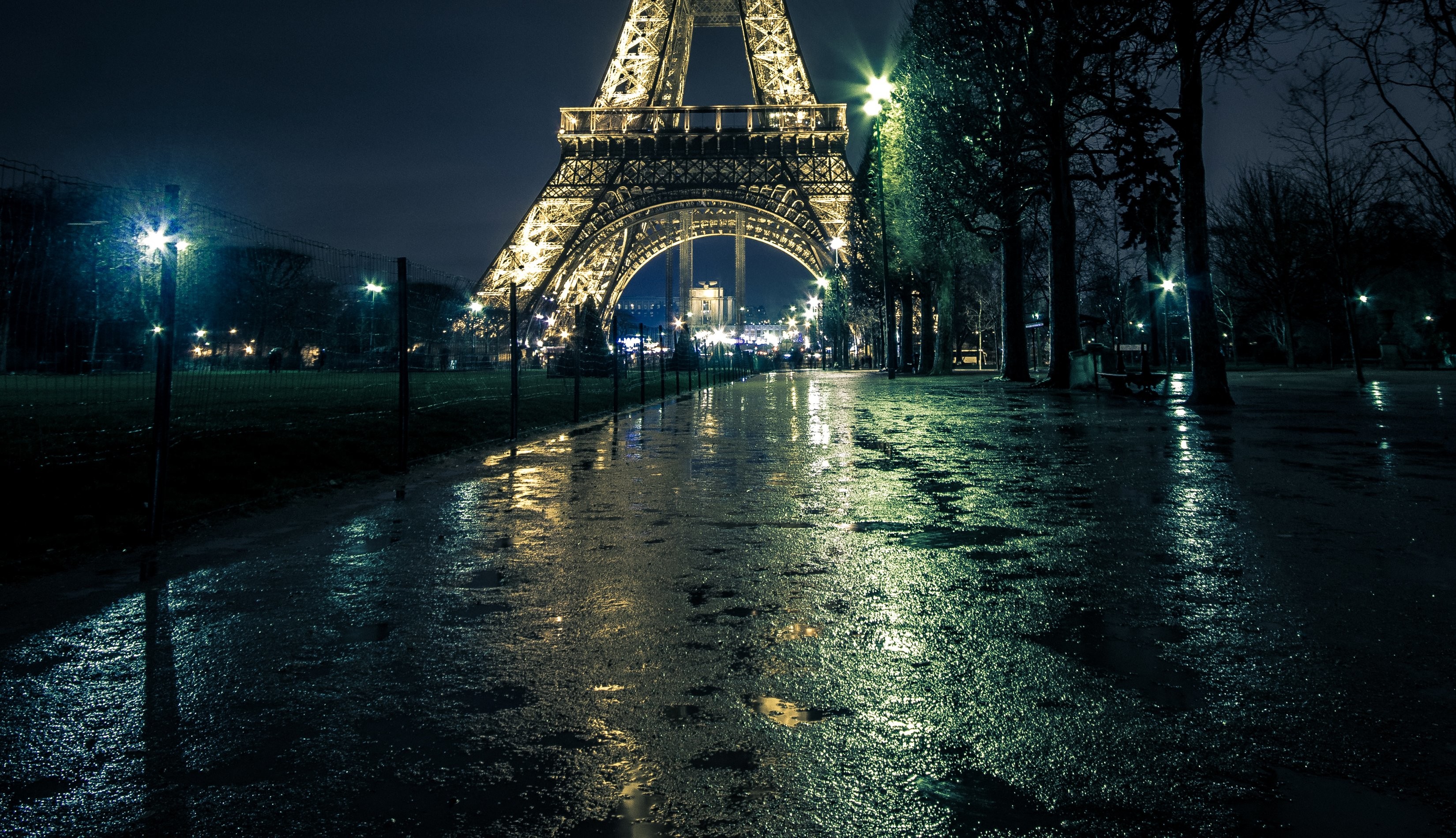 3300x1900 France Paris Street Eiffel Tower Night Street lights Trees Cities wallpaper  |  | 920387 | WallpaperUP