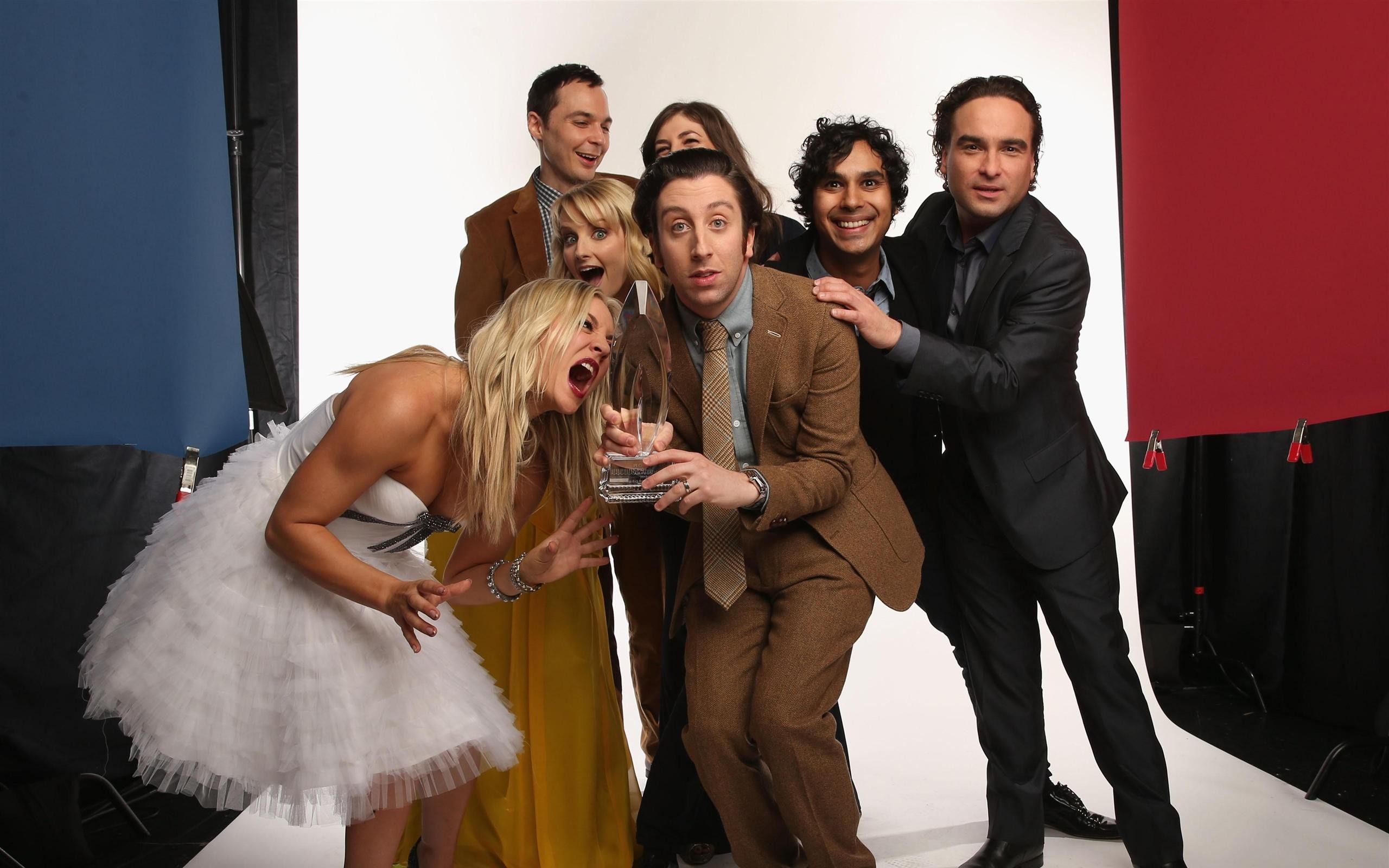 2560x1600 Fernsehserien - The Big Bang Theory Penny (The Big Bang Theory) Cast Kaley  Cuoco
