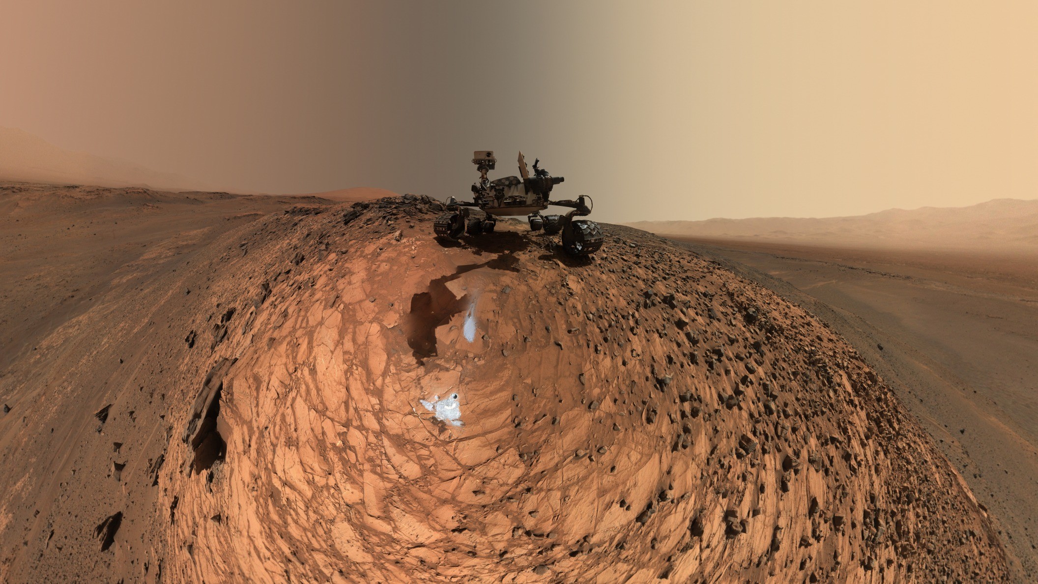 2112x1188 Mars PathfinderSojourner rover mission Spacecom NASA