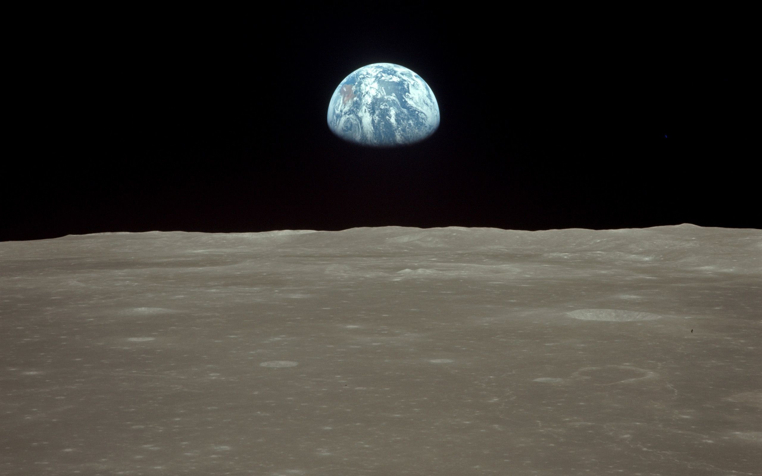 2560x1600 Moon Earth View