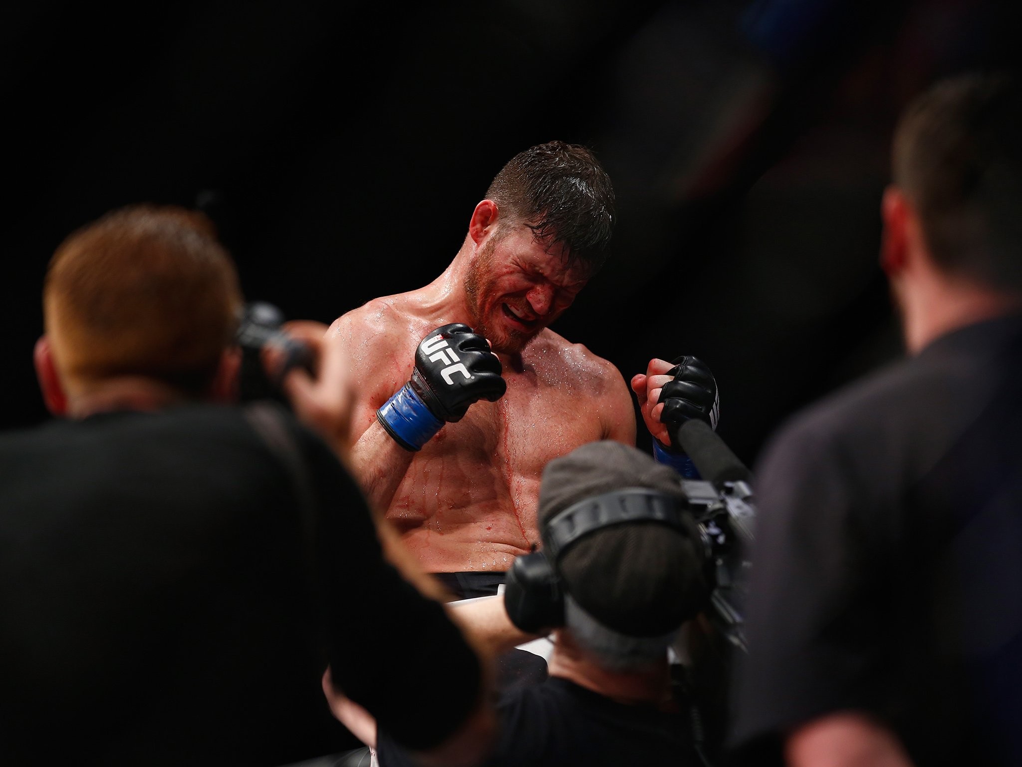 2048x1536 UFC Fight Night London results: Michael Bisping defeats Anderson Silva in  controversial main event