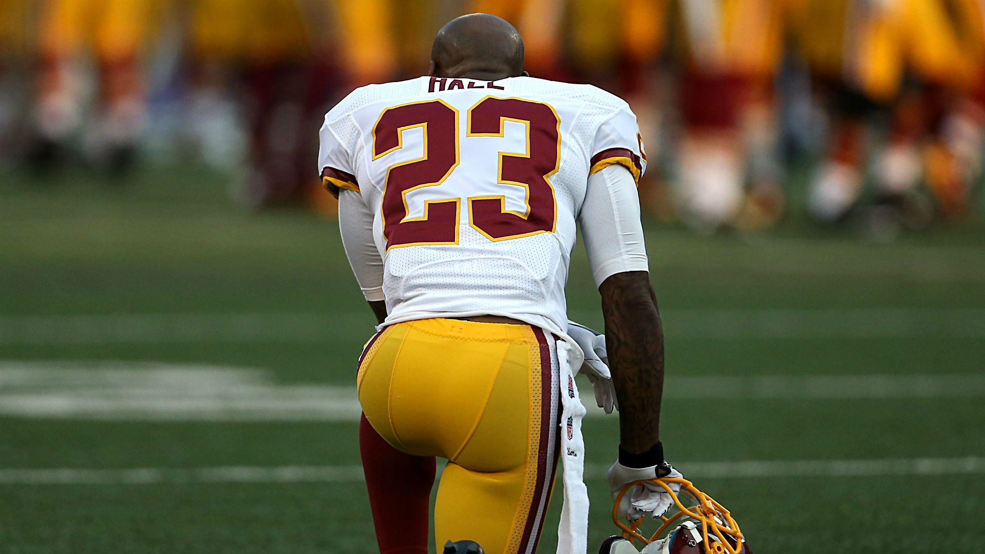 1920x1080 Redskins CB DeAngelo Hall helped off field after suffering toe injury | NFL  | Sporting News