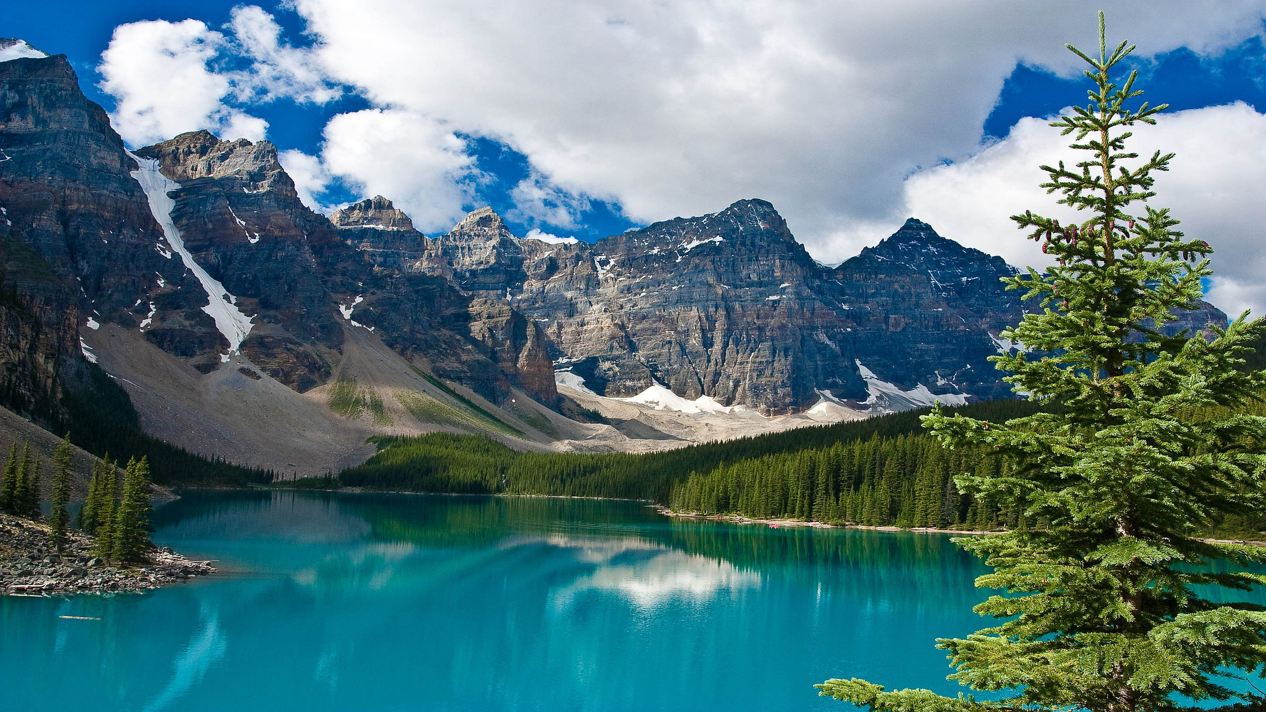 2560x1440 Moraine Lake - Banff National Park, Alberta, Canada []