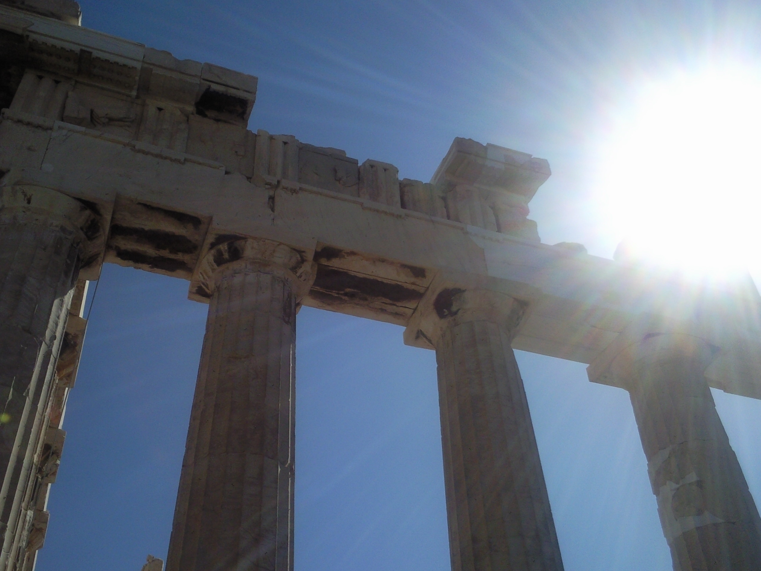 2560x1920 Sky Touching Parthenon Acropolis Wallpaper