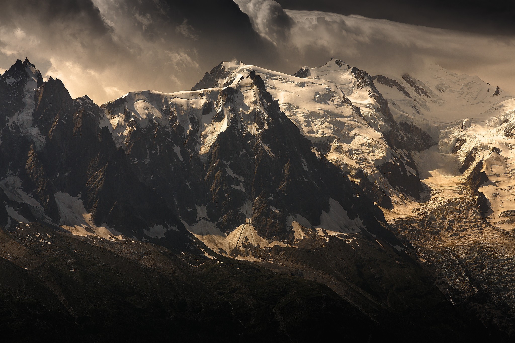 2048x1366 #landscape, #nature, #mountains, #clouds, #Mount Everest wallpaper