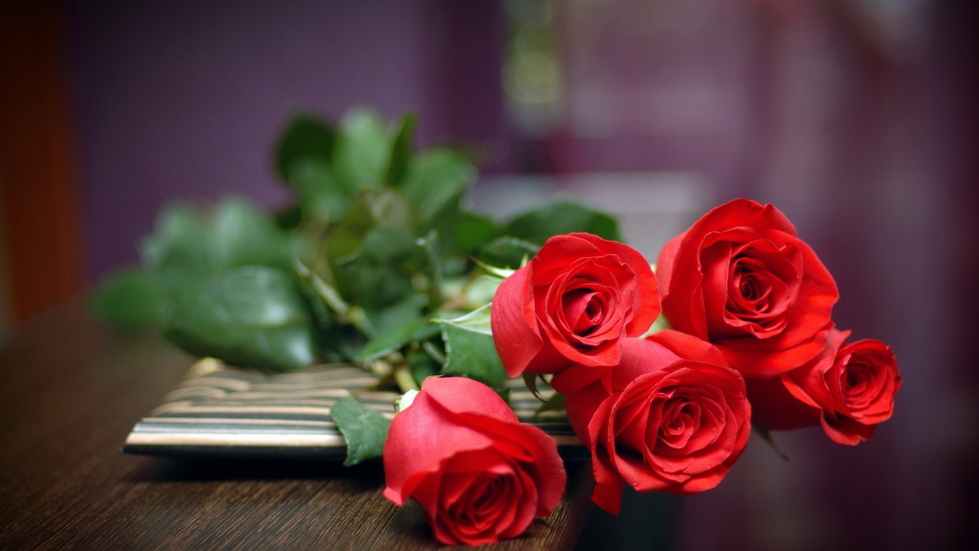 1920x1080 Red roses on table HD wallpaper