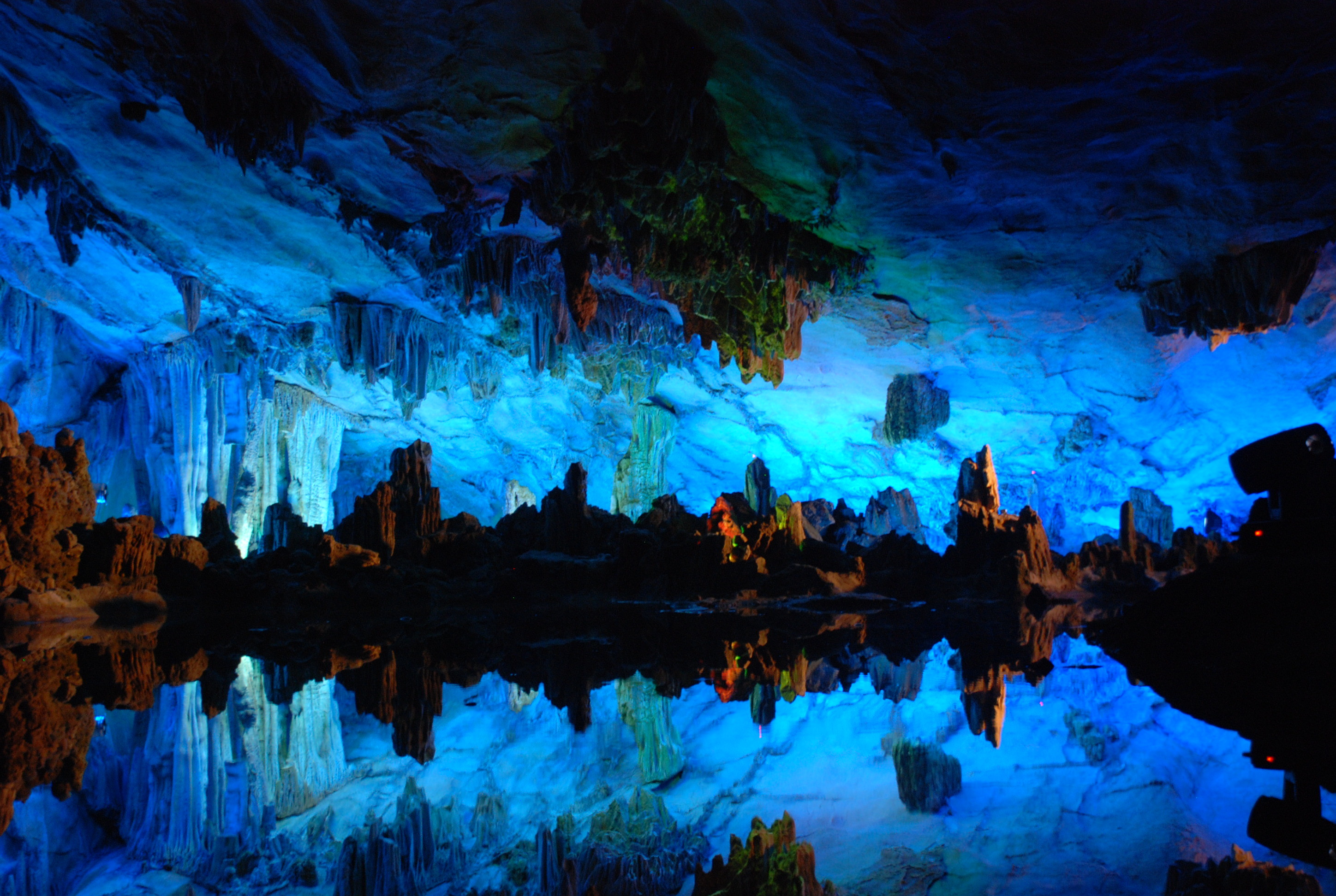 2896x1944 Earth - Reed Flute Cave Wallpaper
