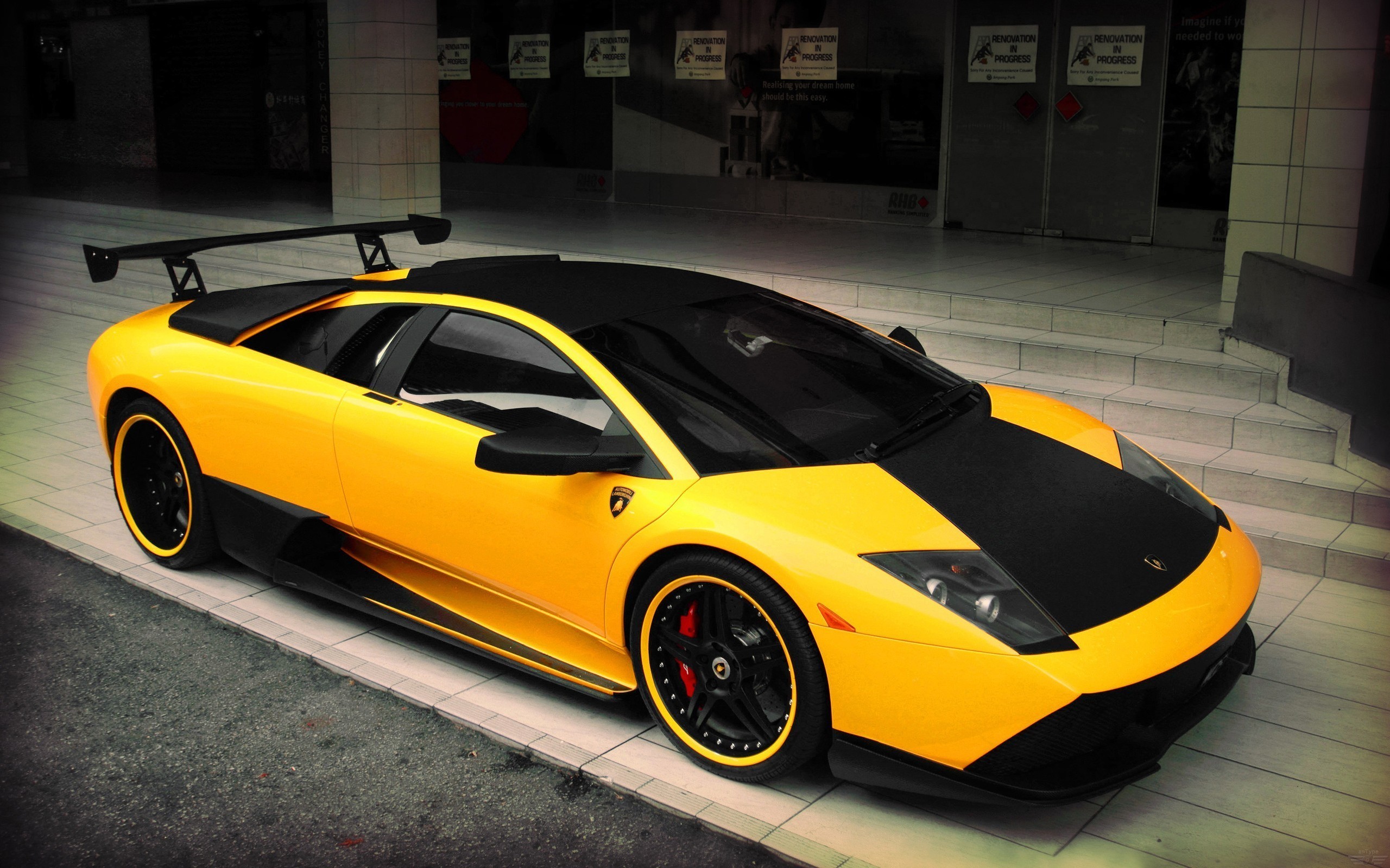 2560x1600 Yellow Lamborghini supercar wallpaper 