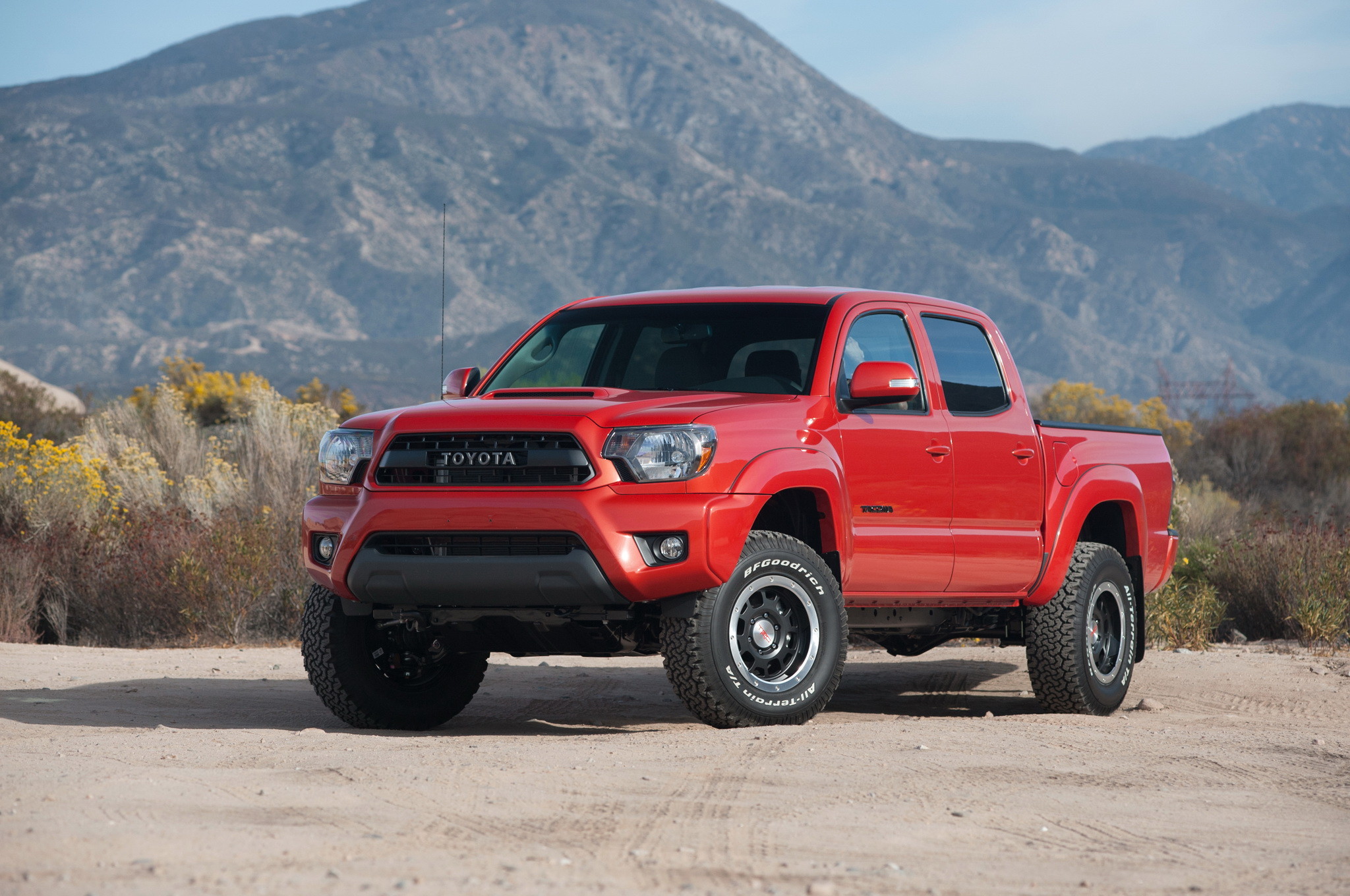 2048x1360 New Toyota Tacoma Trd Wallpapers 1 Wallpaper