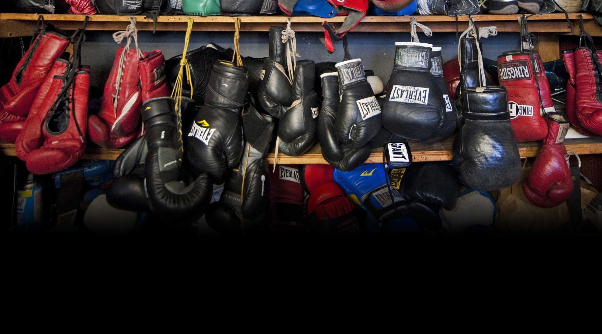 1980x1100 Boxing Gym Background _soe_boxinggloves_ .