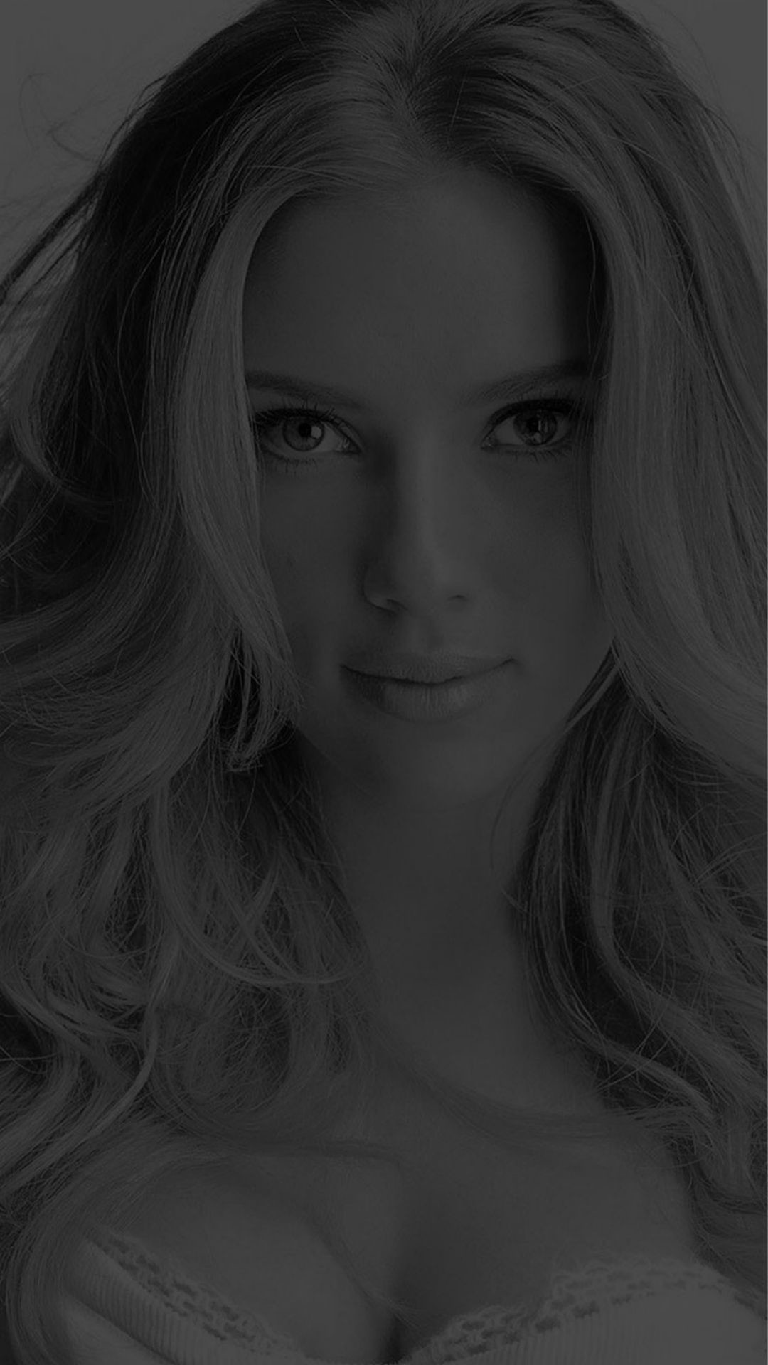 1080x1920 Scarlett Johansson Smile Dark Sexy Celebrity #iPhone #6 #plus #wallpaper