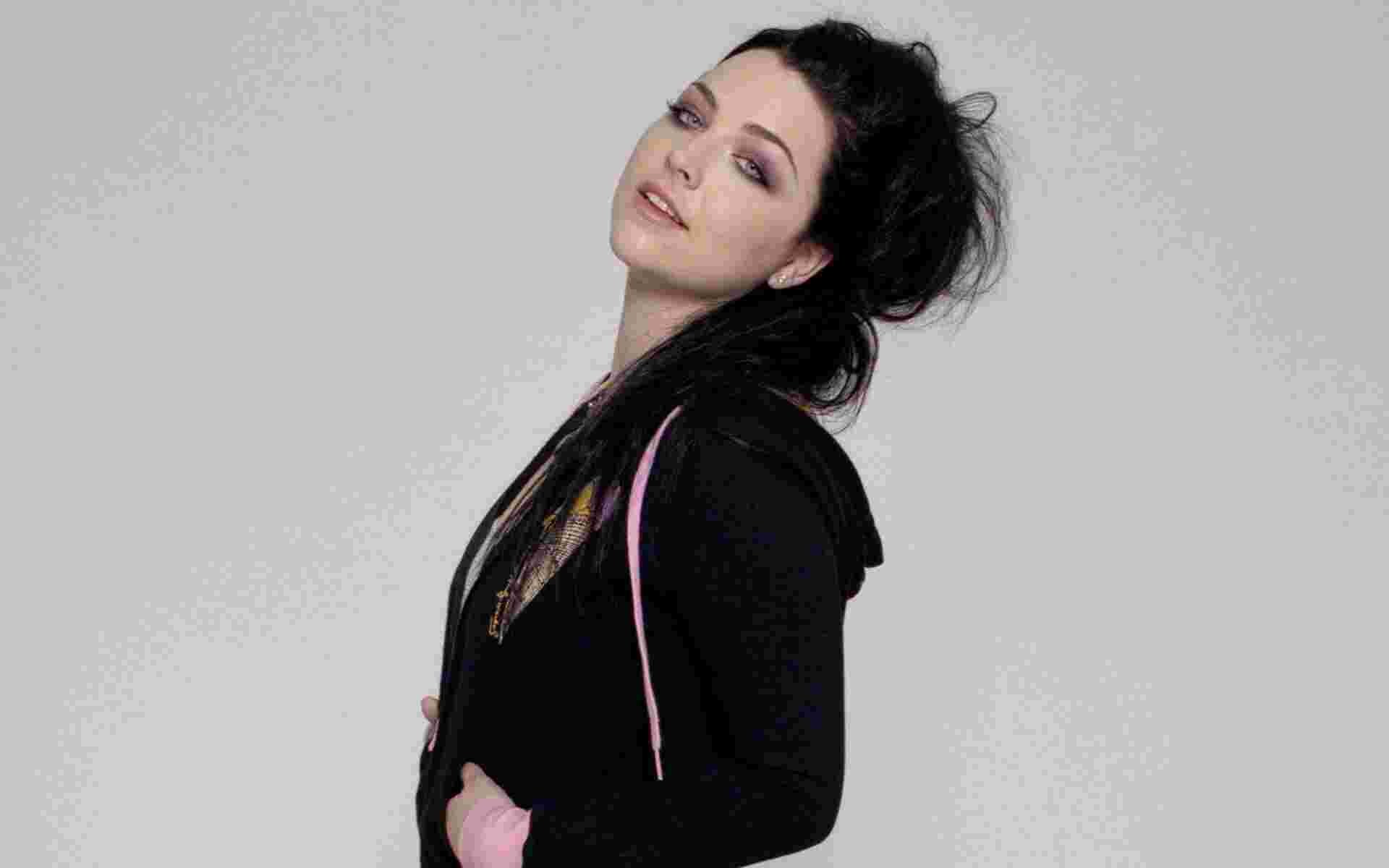 1920x1200 Another Wallpaper of Amy Lee