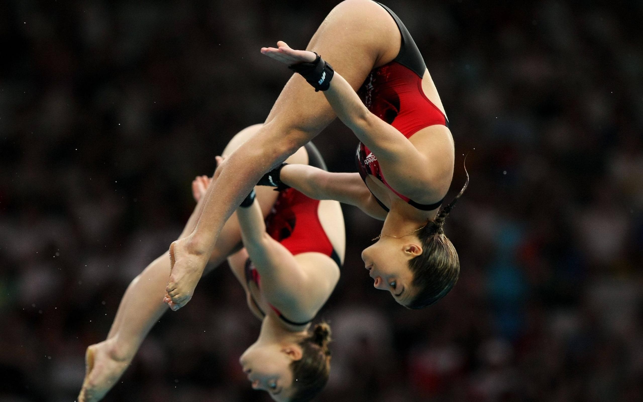 2560x1600 the Olympic diving... pic source .