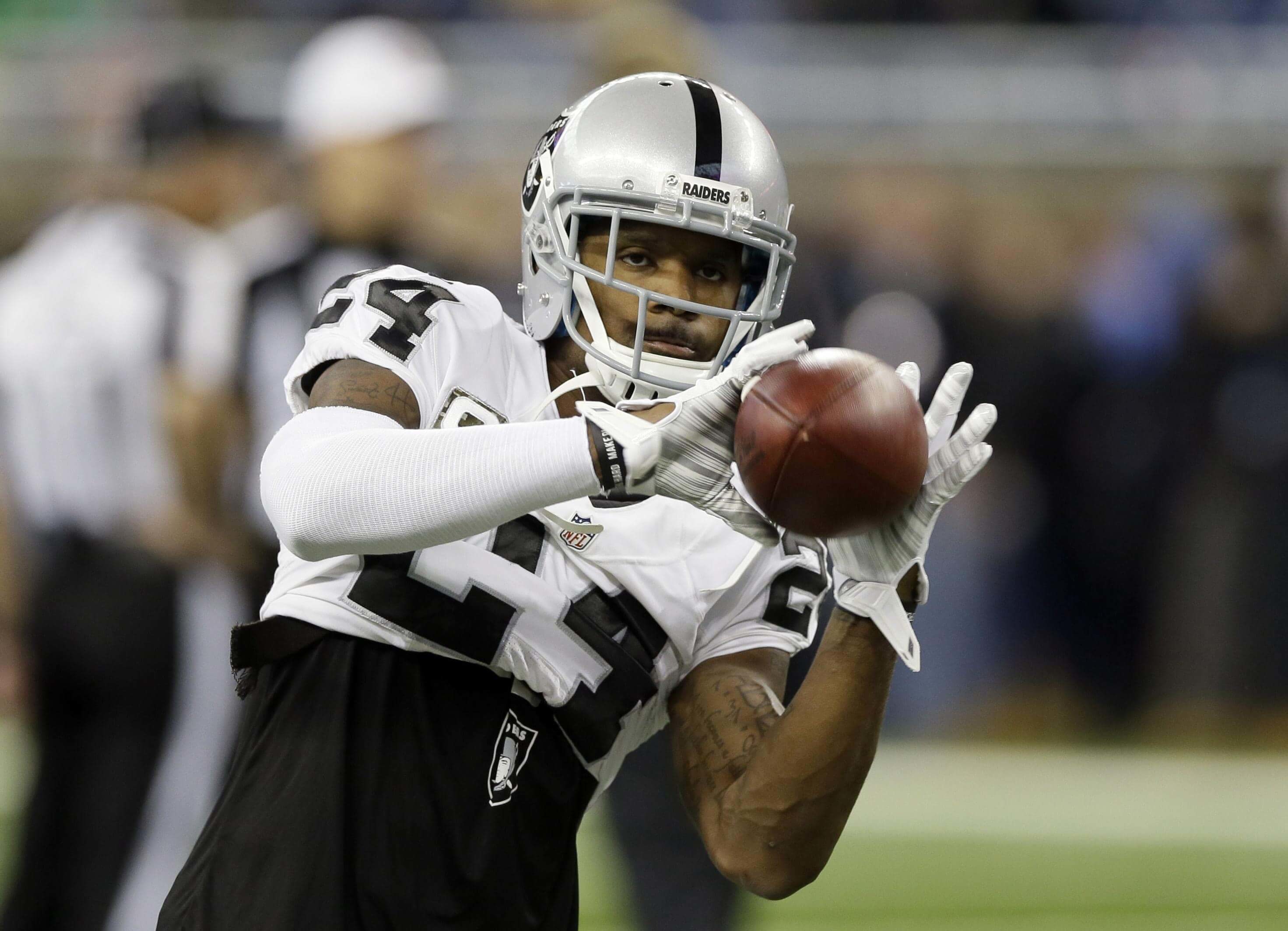 2943x2127 FILE - In this Nov. 22, 2015, file photo, Oakland Raiders free