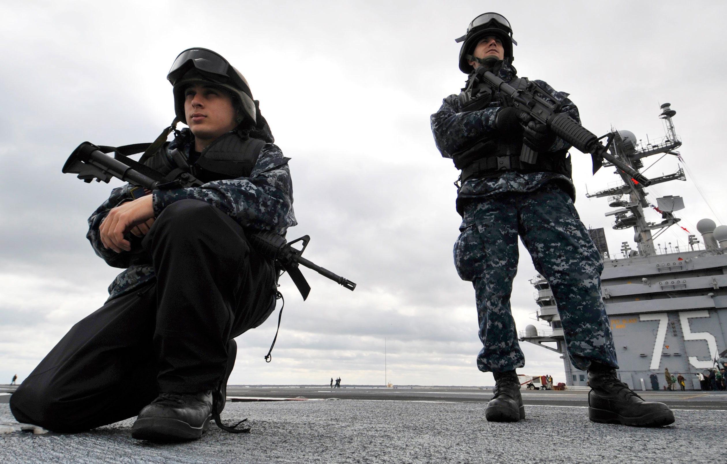 2520x1610 U.S. Navy Special Response Team