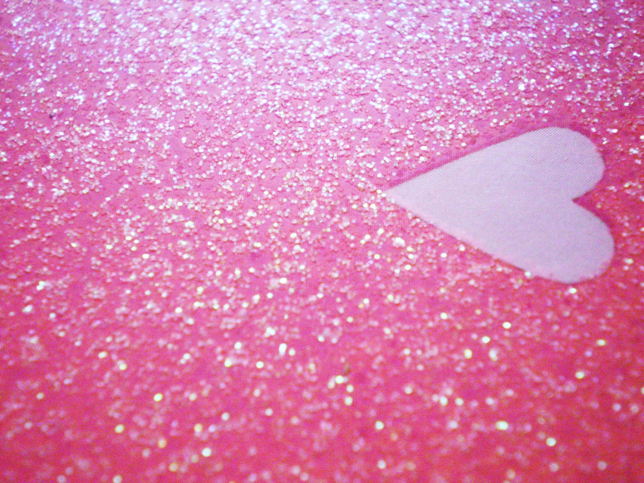 2048x1536 Pink Glitter Wallpaper