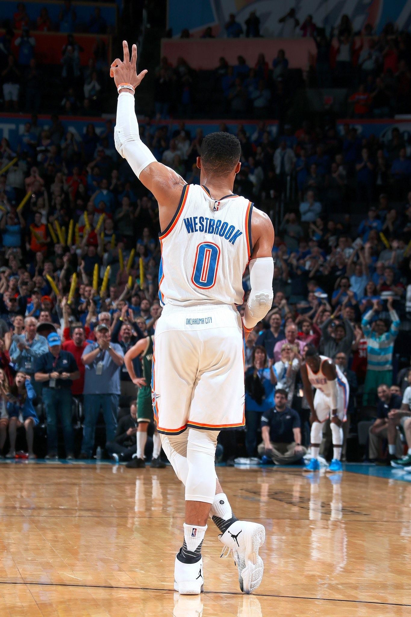 1365x2048 Anyone have iPhone wallpapers in this quality with Paul George and  Westbrook together.