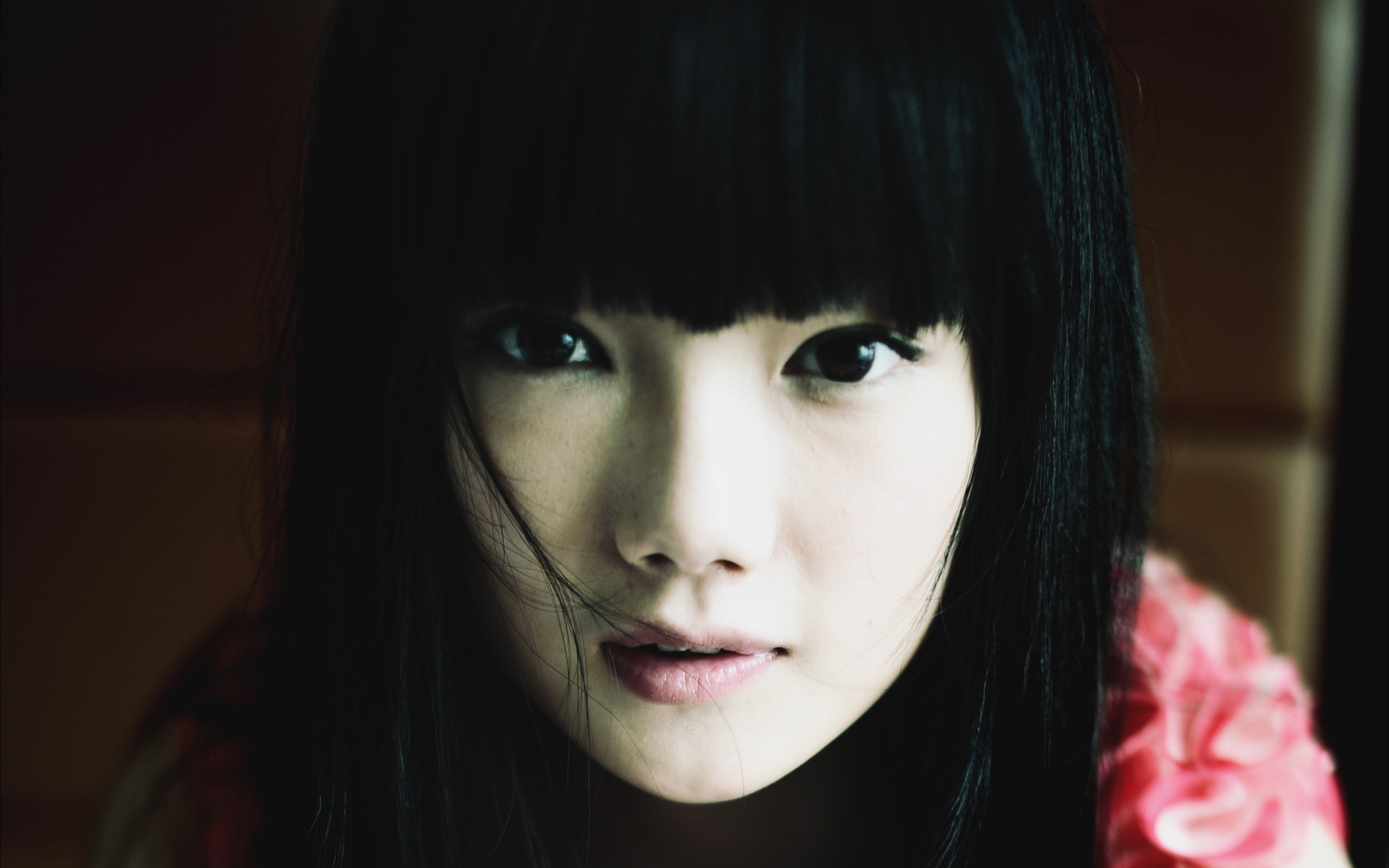 2560x1600 Girl Asian Portrait
