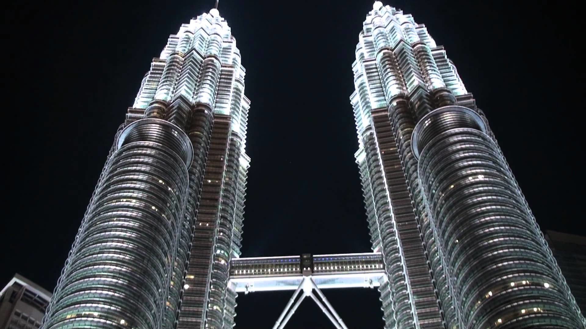 1920x1080 Kuala Lumpur Malaysia - Petronas Twin Towers in the night time