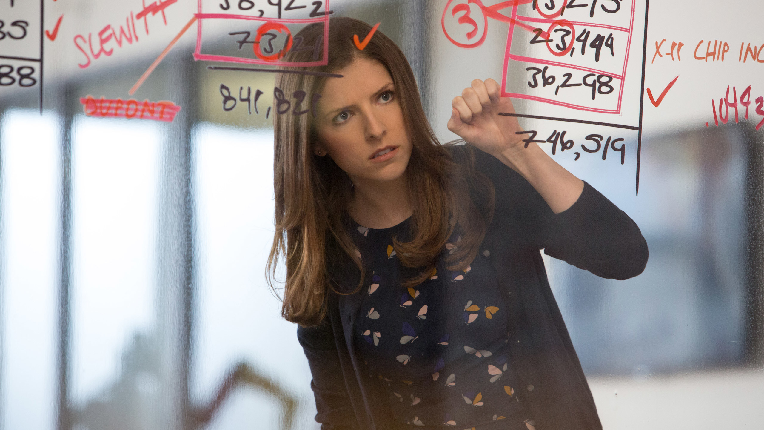 2560x1440 Anna Kendrick In The Accountant